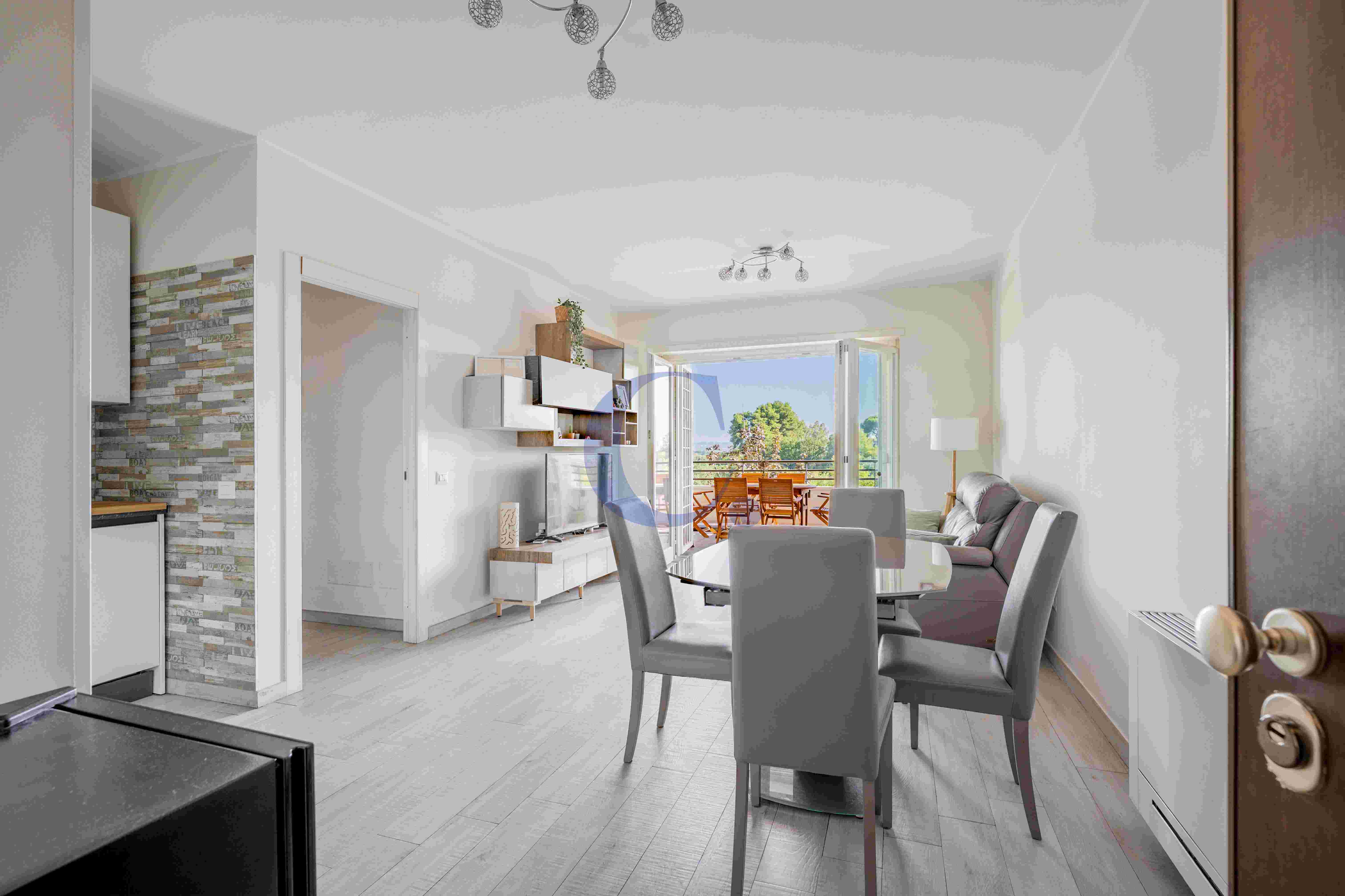 Trilocale Recente Costruzione Con Ampio Terrazzo E Box Auto - Immagine 3