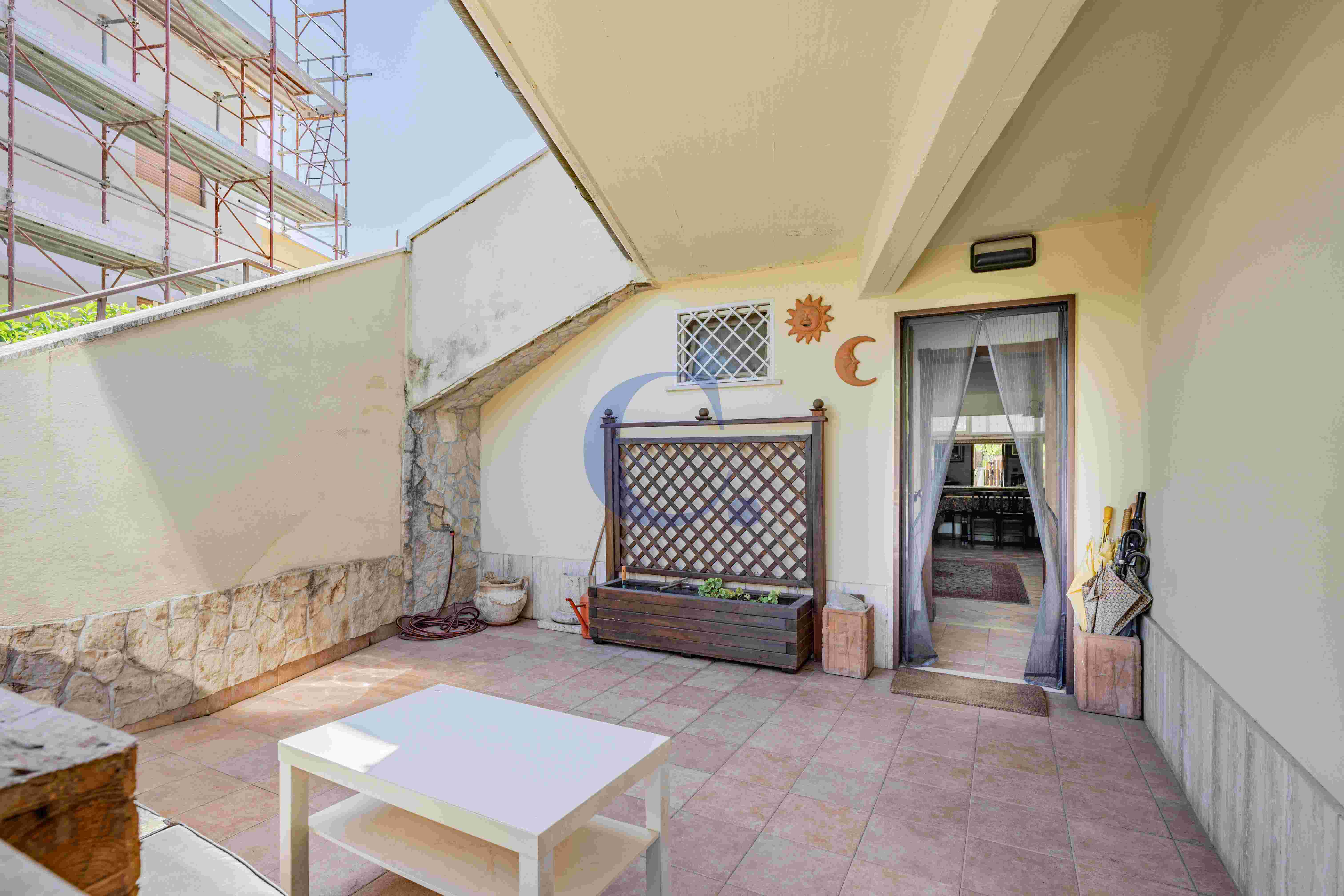 Villa Su Tre Livelli Con Giardino Privato, Doppio Ingresso, Box E Posto Auto – Montespaccato - Immagine 10