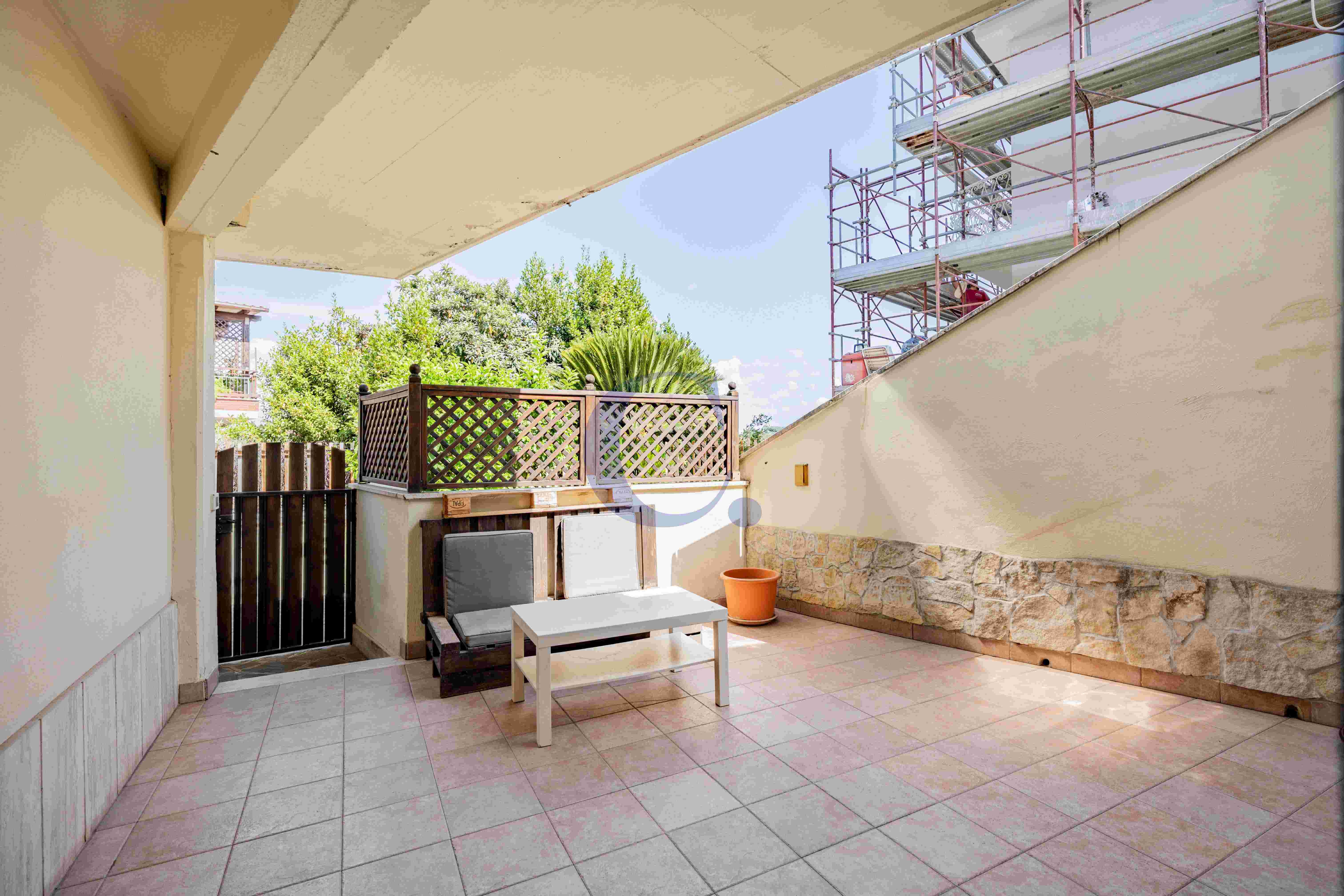 Villa Su Tre Livelli Con Giardino Privato, Doppio Ingresso, Box E Posto Auto – Montespaccato - Immagine 11