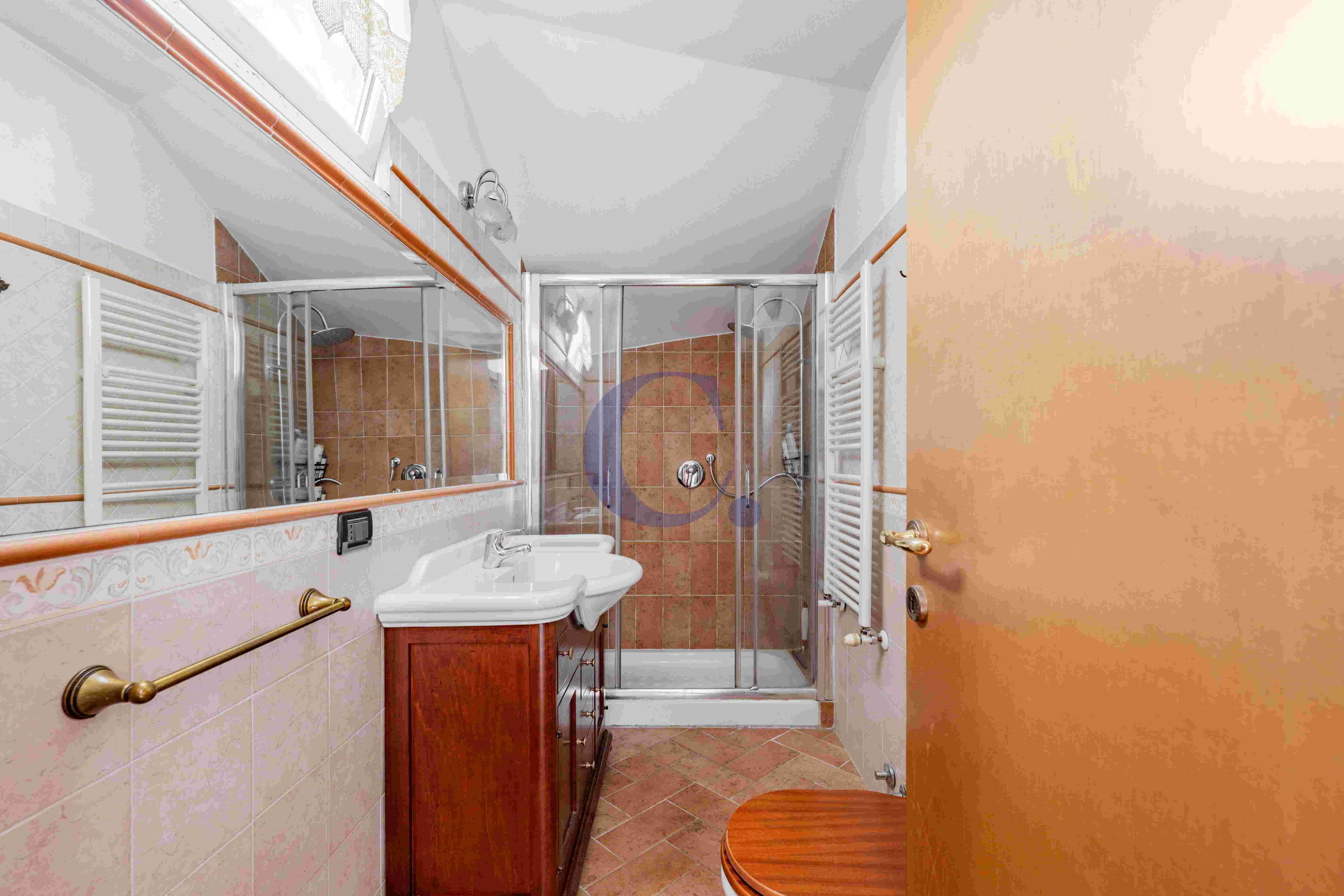 Villa Su Tre Livelli Con Giardino Privato, Doppio Ingresso, Box E Posto Auto – Montespaccato - Immagine 33