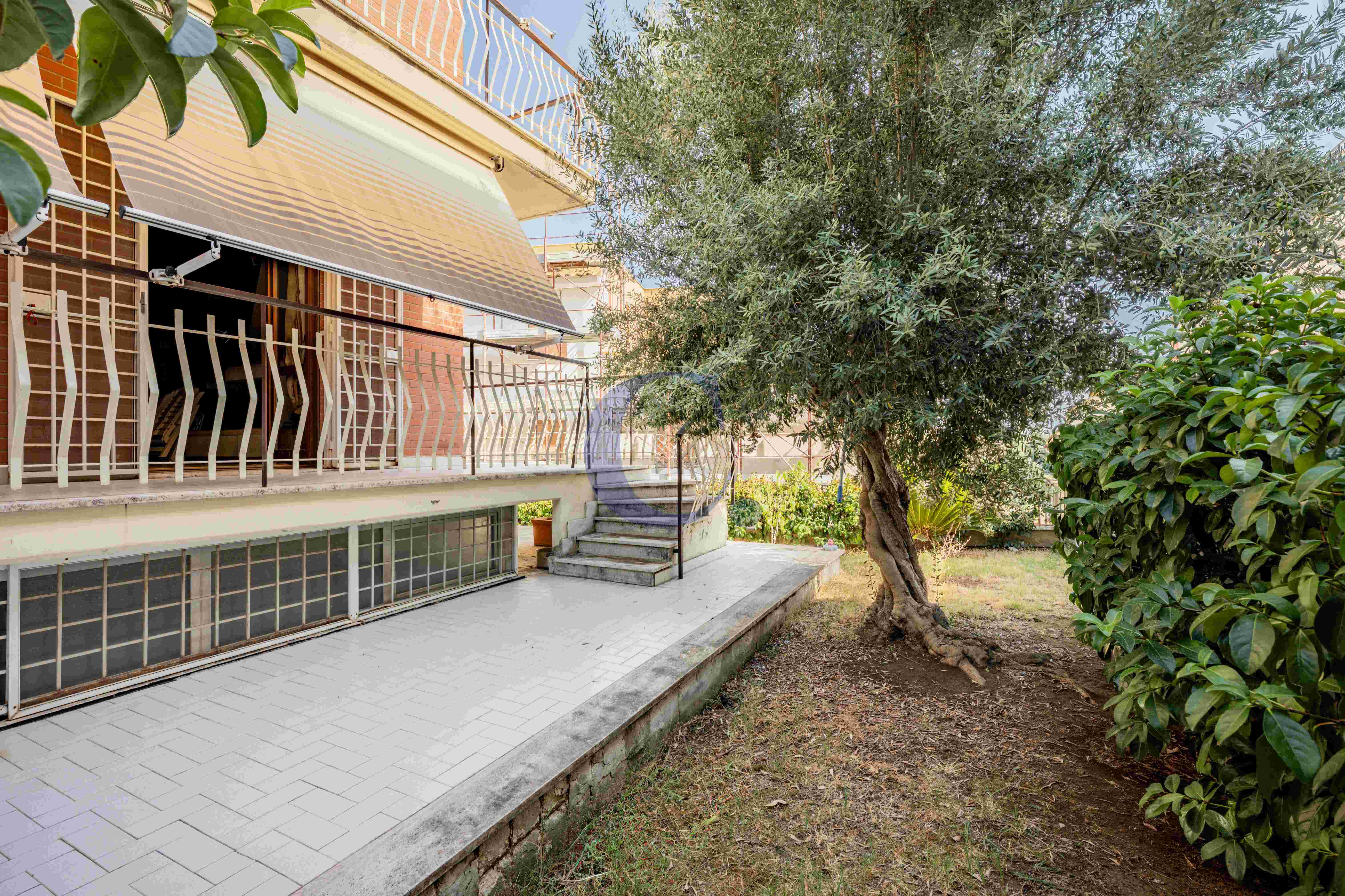 Villa Su Tre Livelli Con Giardino Privato, Doppio Ingresso, Box E Posto Auto – Montespaccato - Immagine 49
