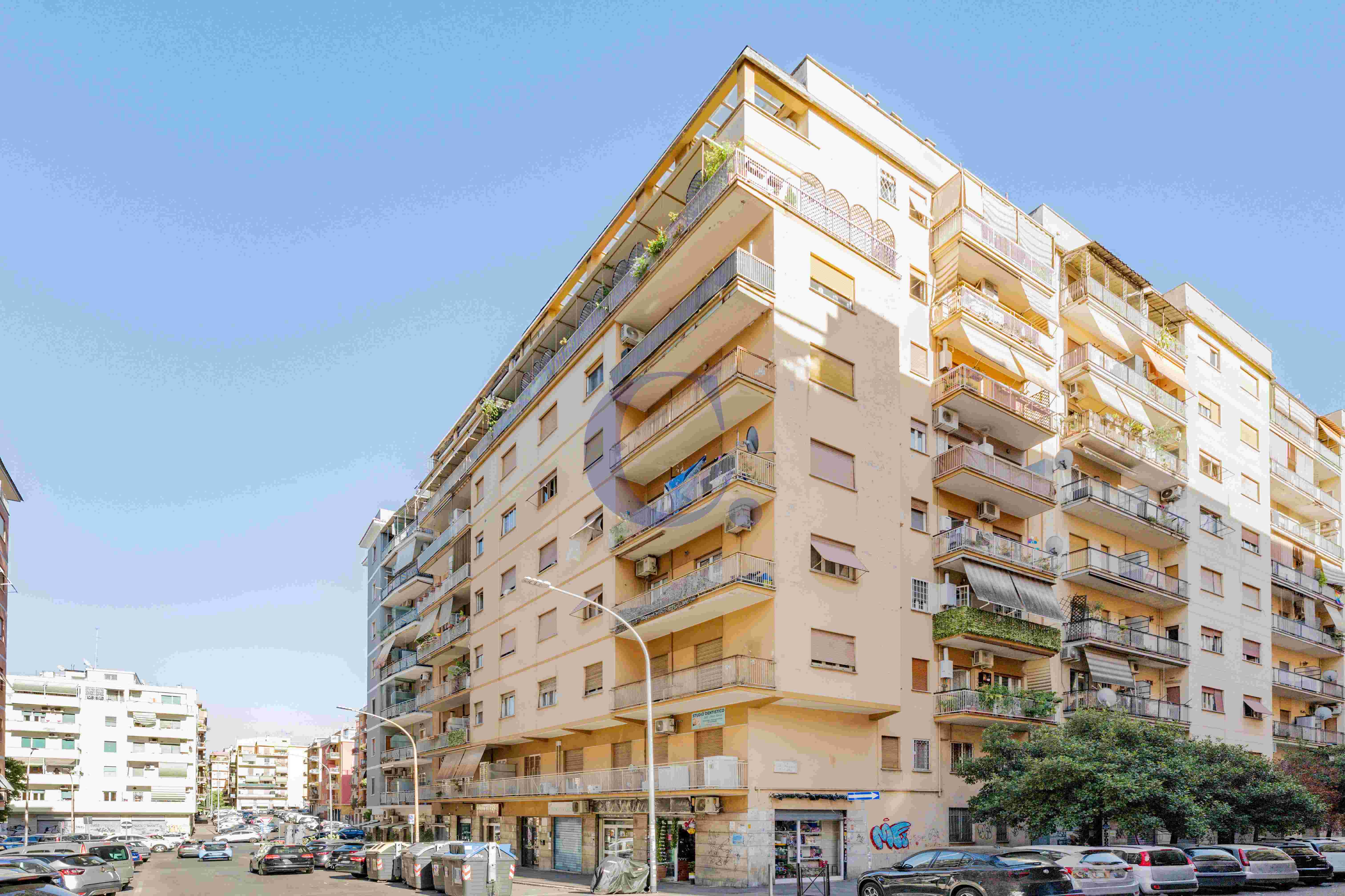 Locale Commerciale Zona Centrale - Immagine 26
