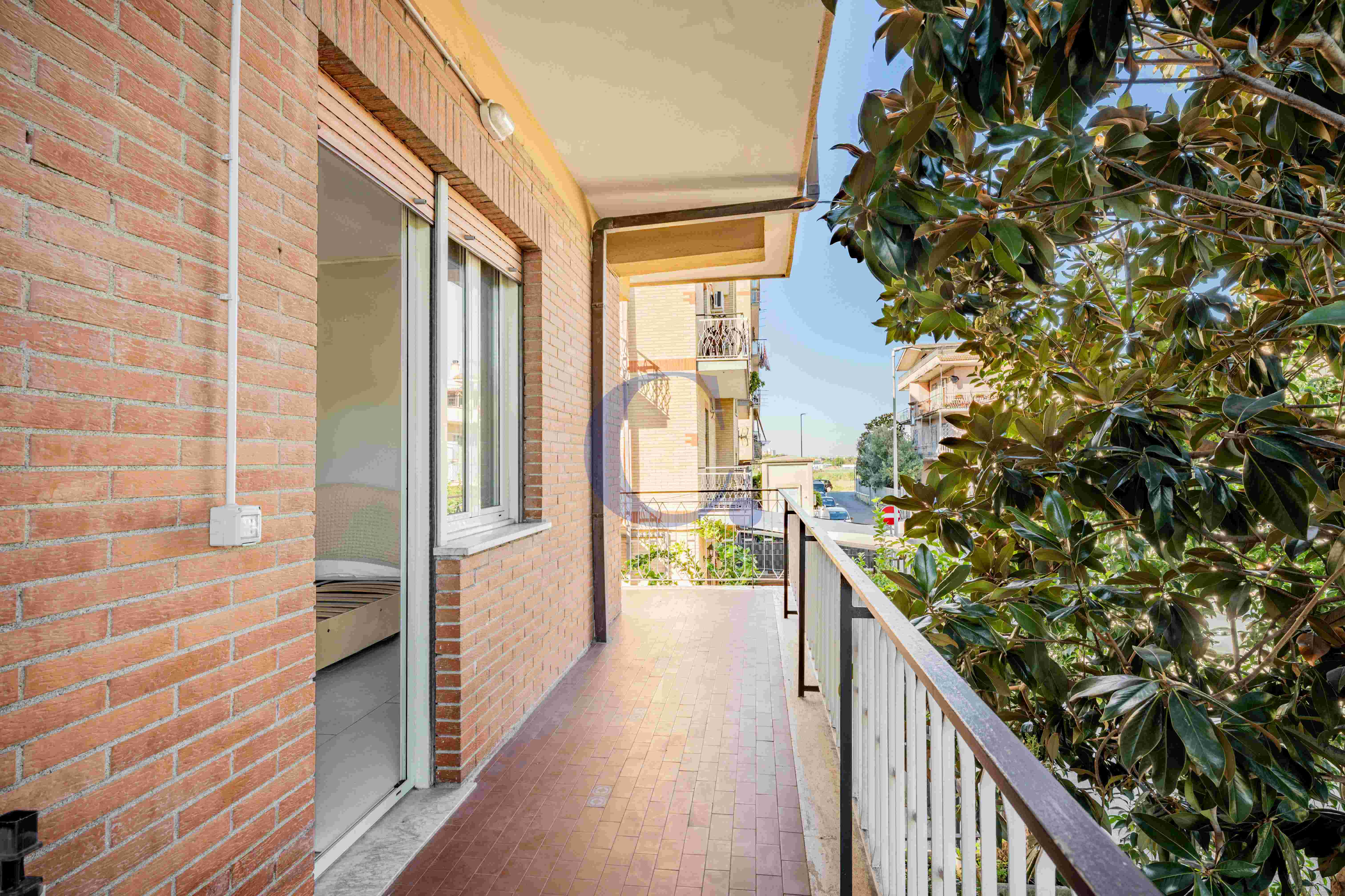 Appartamento Ristrutturato Con Balcone Perimetrale E 2 Camere Matrimoniali – Torre Angela - Immagine 35