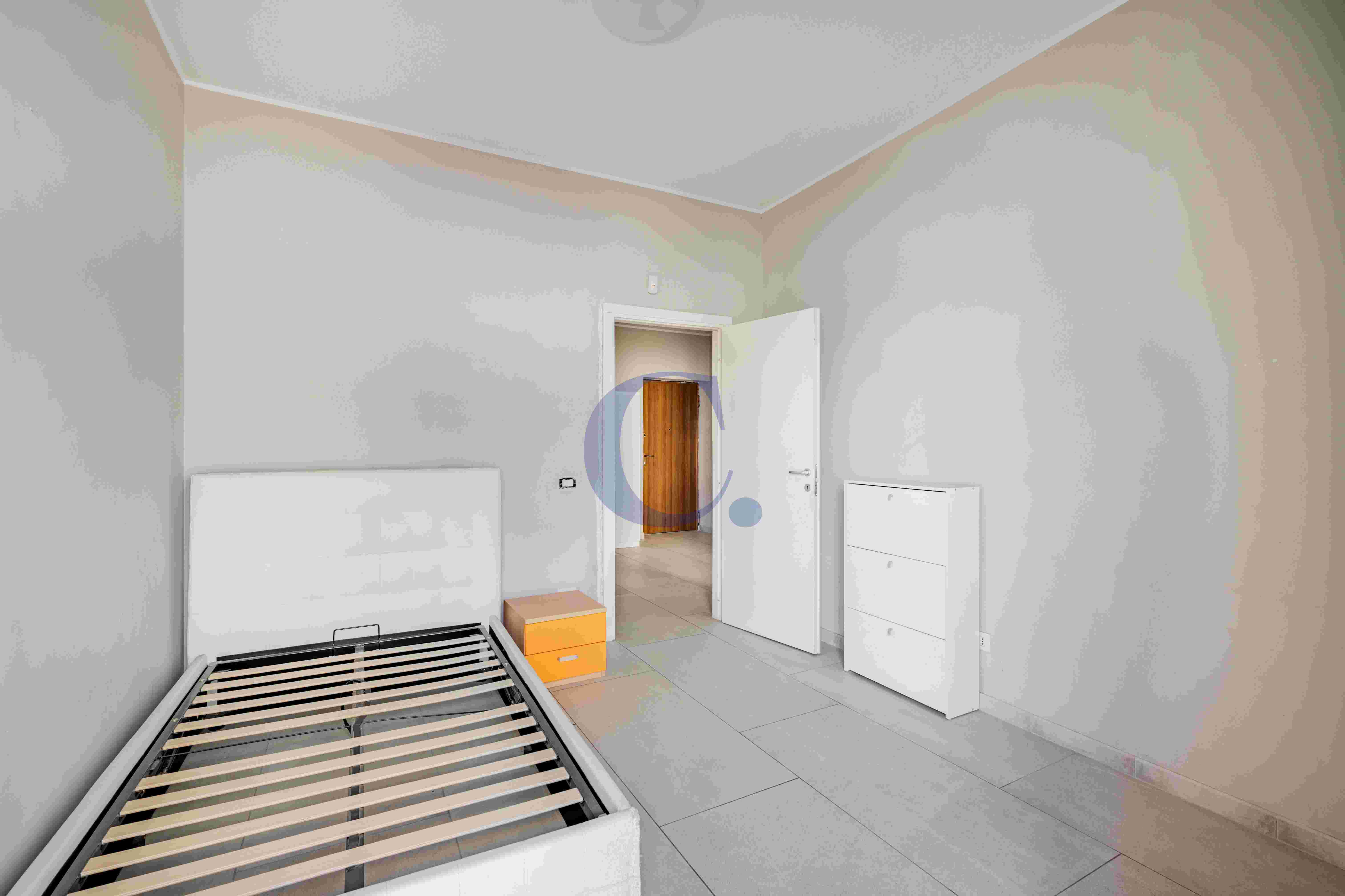 Appartamento Ristrutturato Con Balcone Perimetrale E 2 Camere Matrimoniali – Torre Angela - Immagine 15