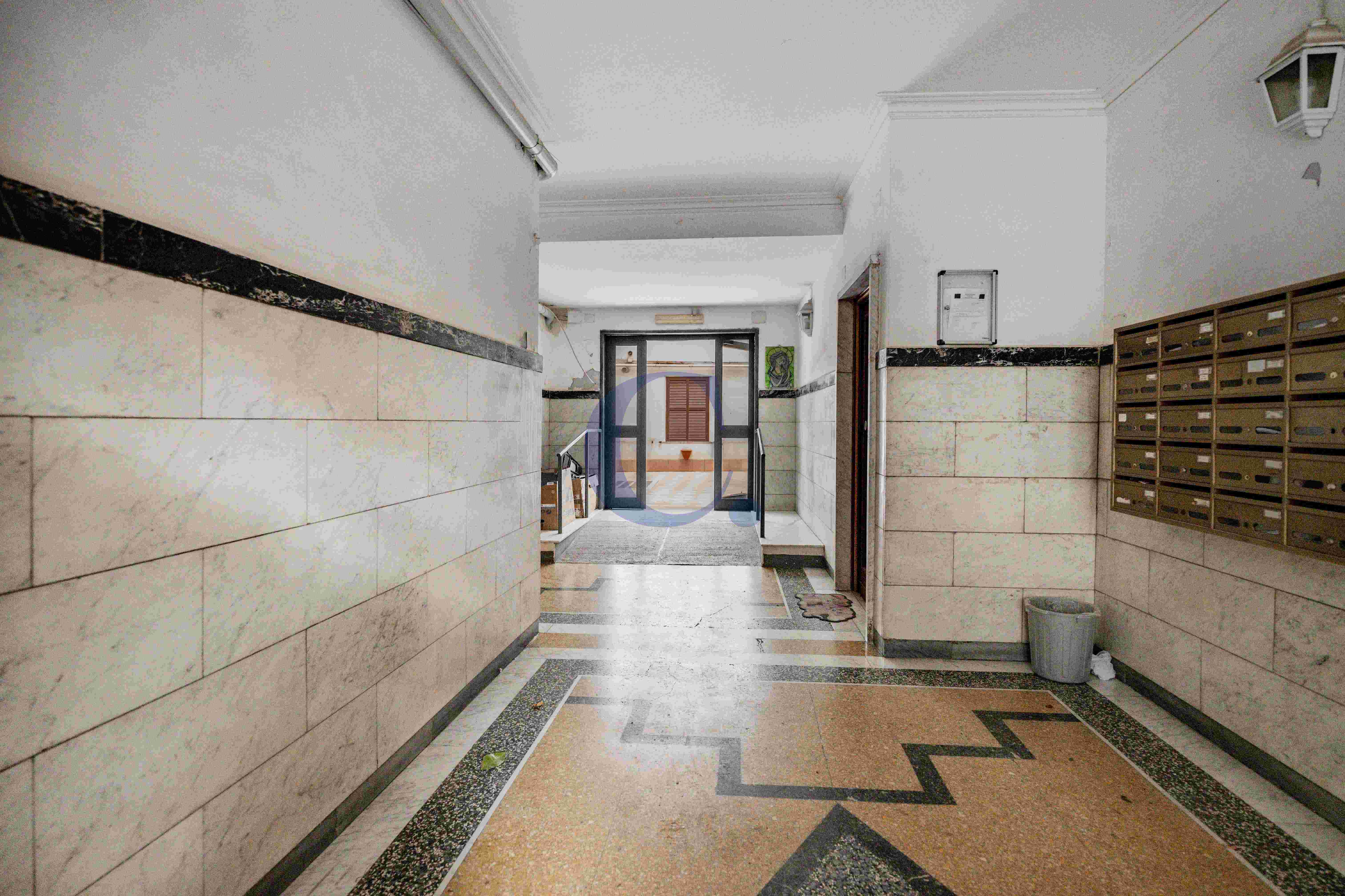 Quadrilocale Ritrutturato Zona Centrale - Immagine 45