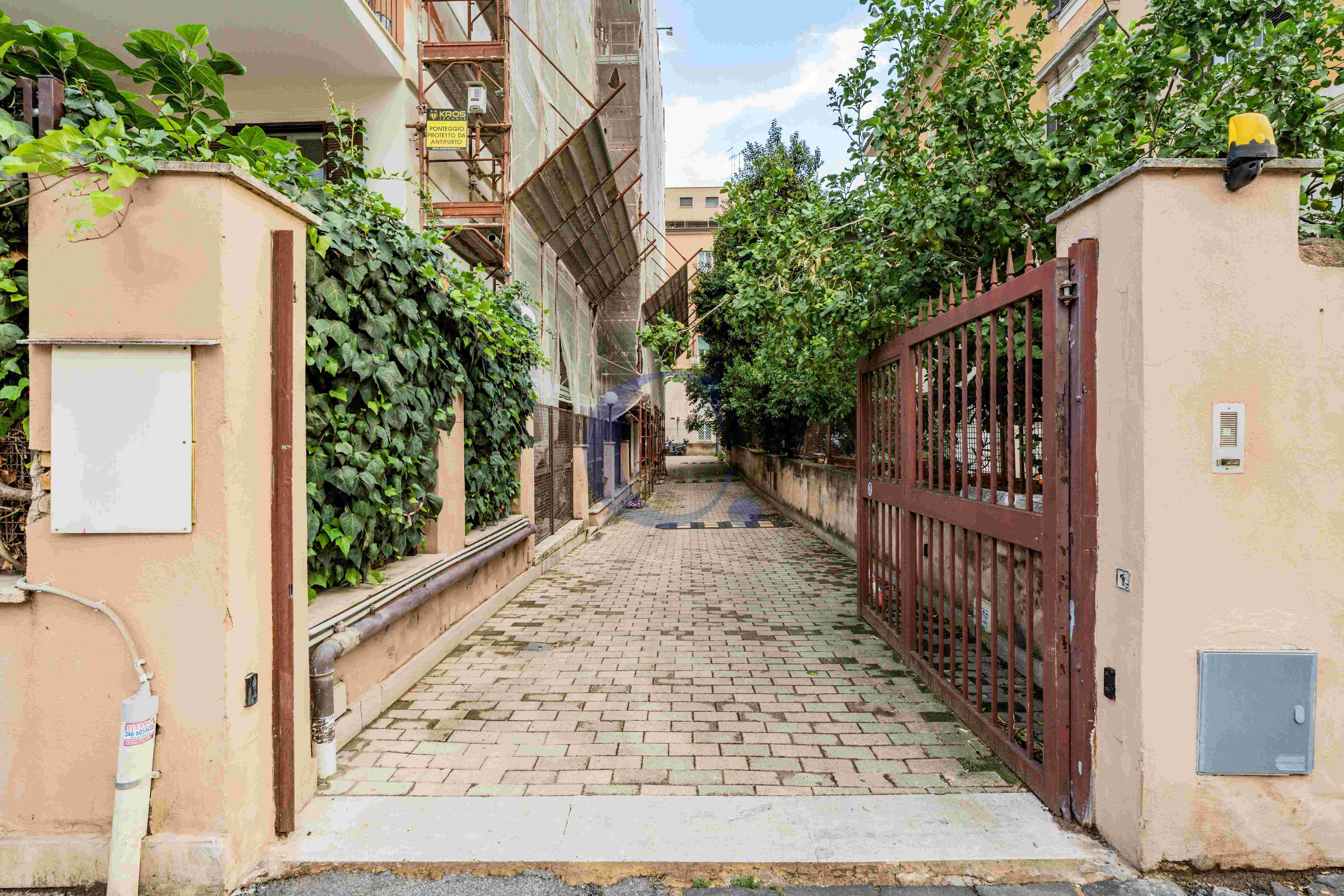 Quadrilocale Ritrutturato Zona Centrale - Immagine 47
