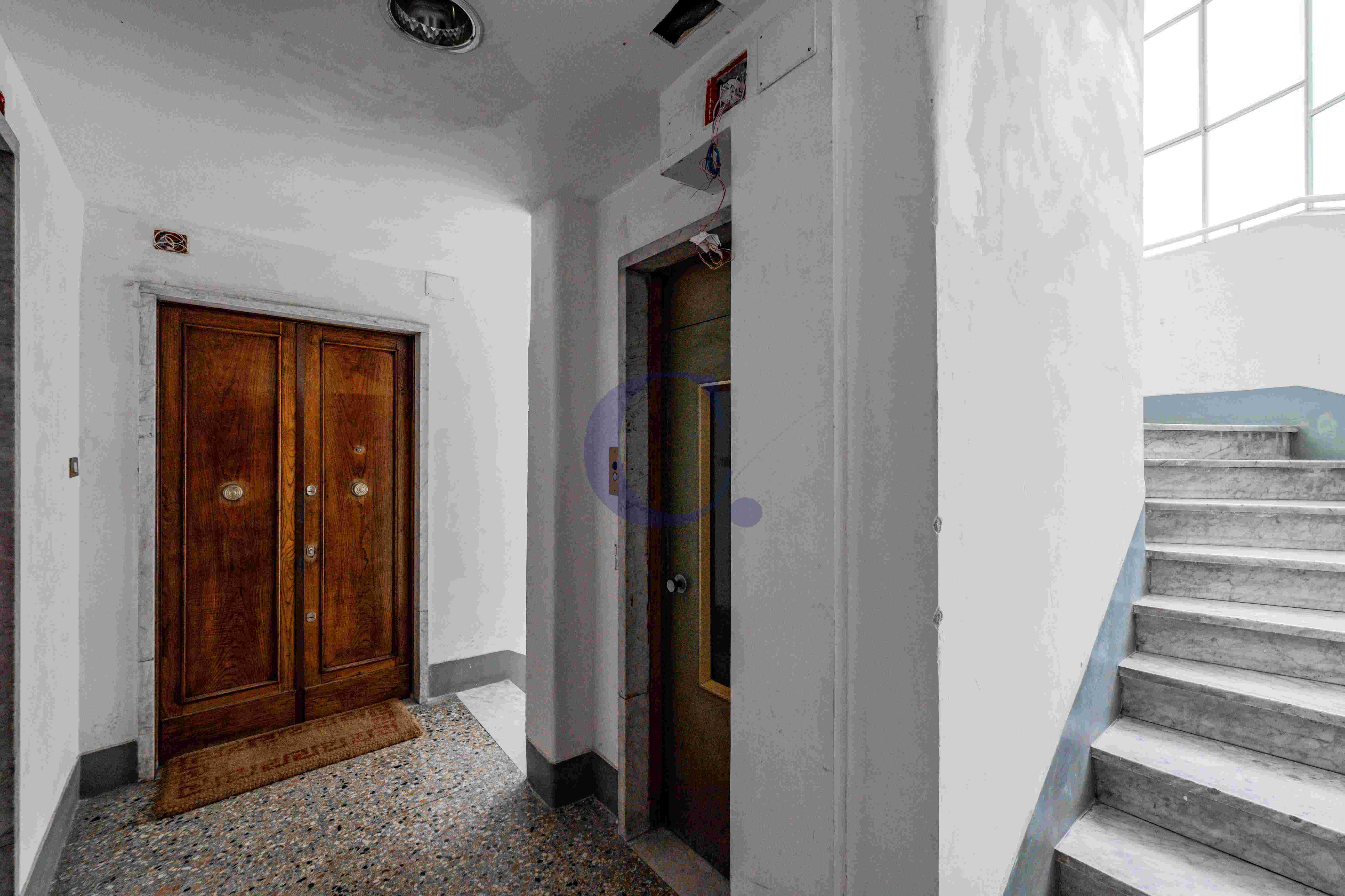 Quadrilocale Ritrutturato Zona Centrale - Immagine 42