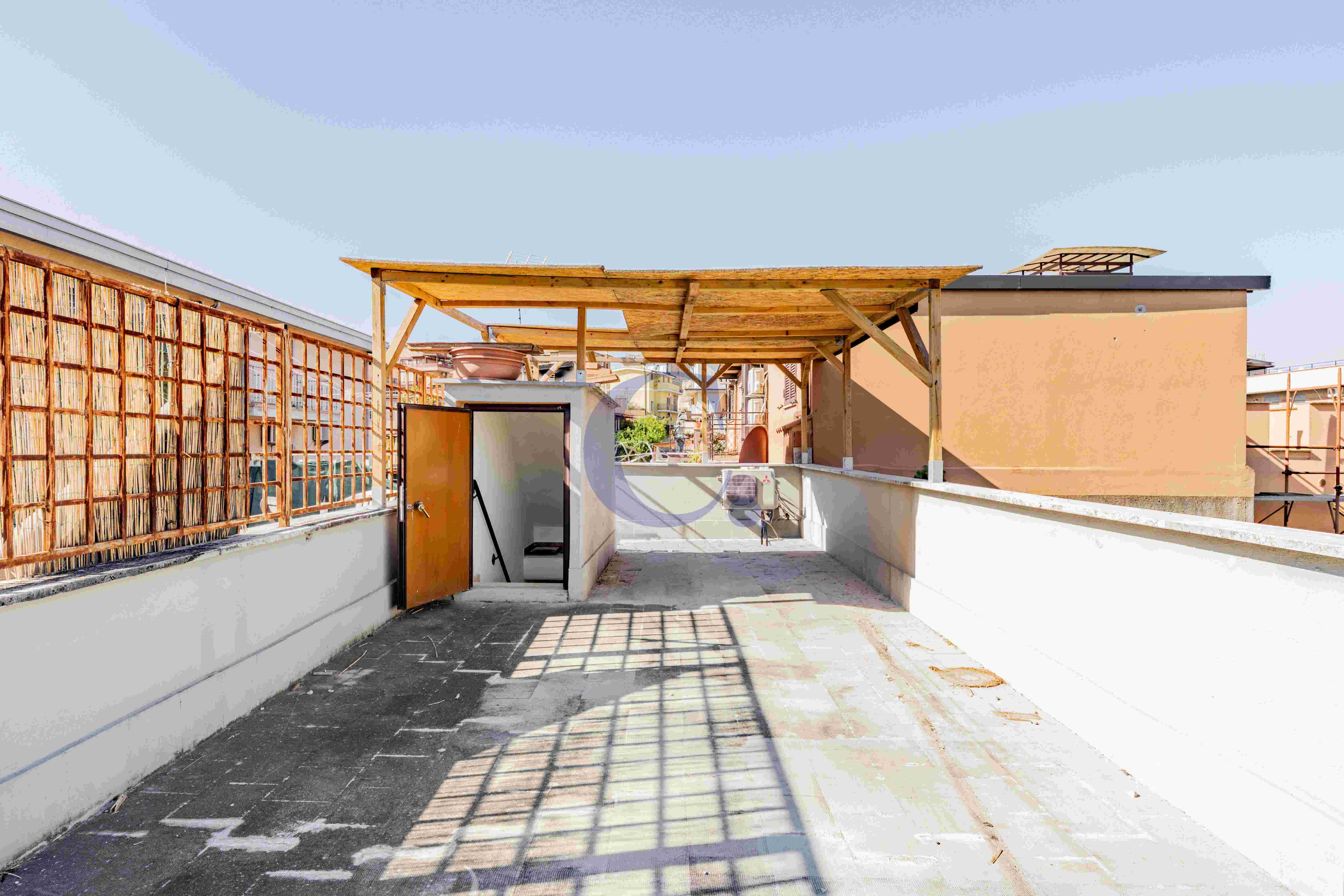 Torre Angela – Trilocale Su Due Livelli Con Terrazza Di 40 Mq E Balcone - Immagine 34