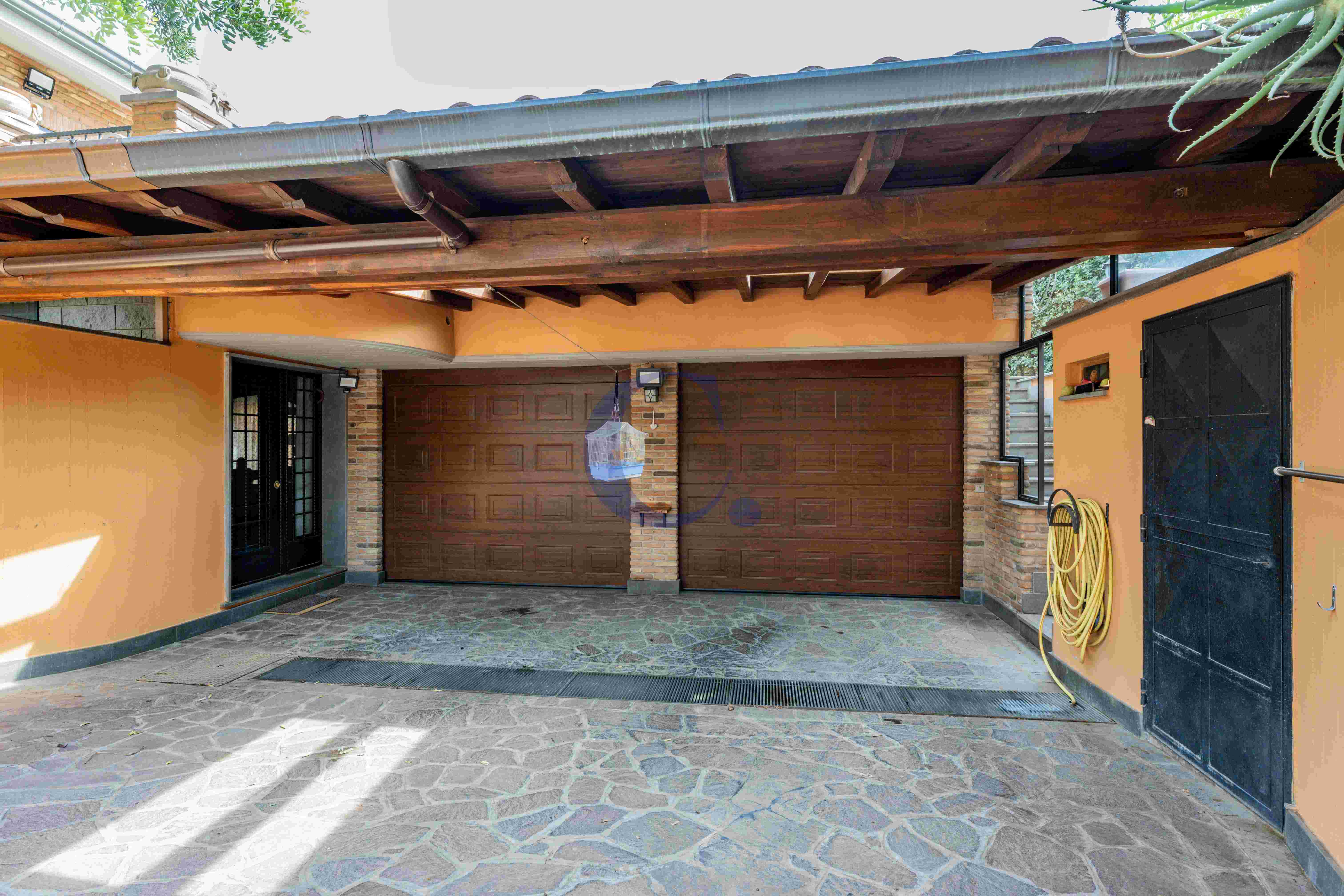 Villa Indipendente Con Ampio Giardino, Box Doppio E Dependance - Immagine 67