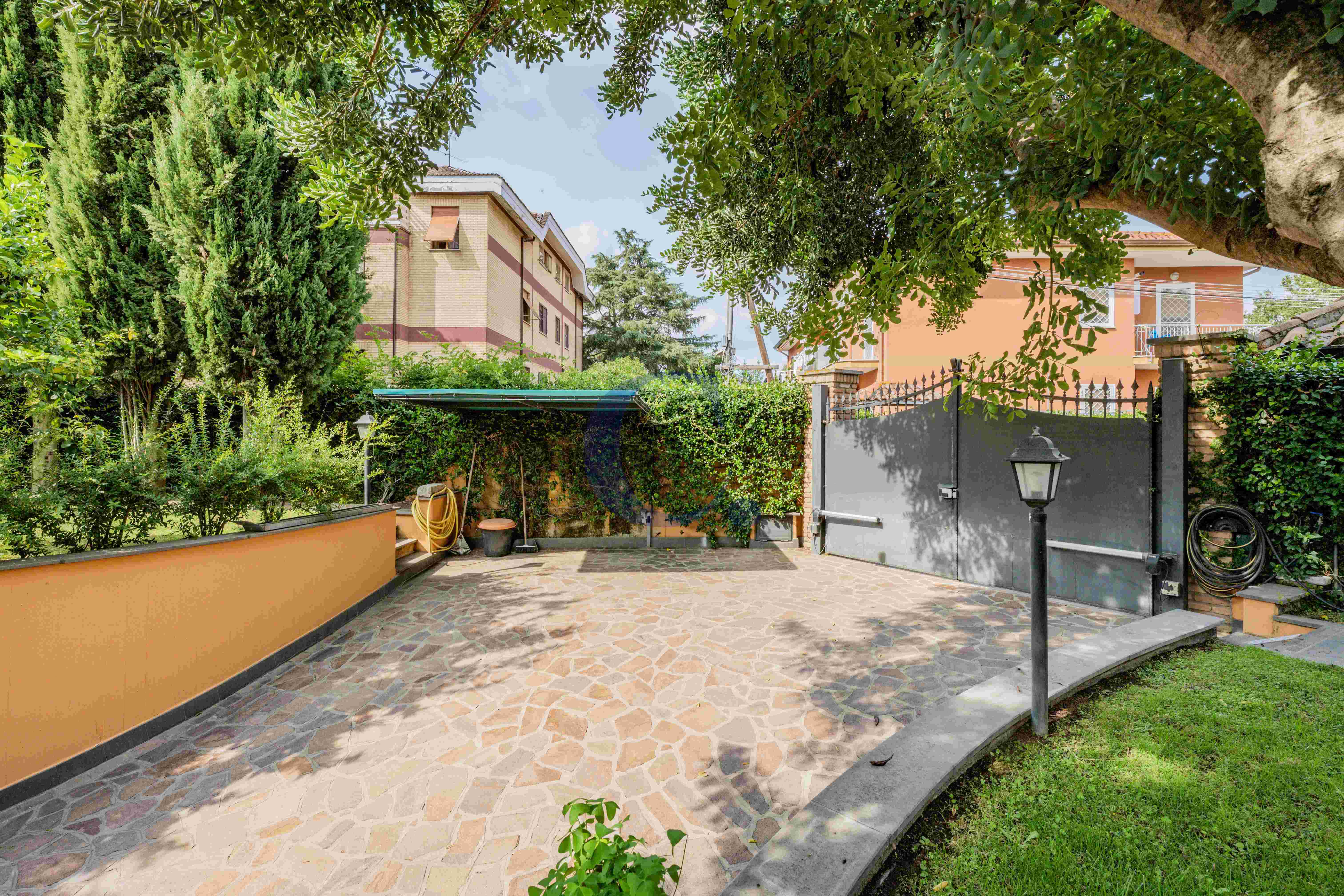Villa Indipendente Con Ampio Giardino, Box Doppio E Dependance - Immagine 71