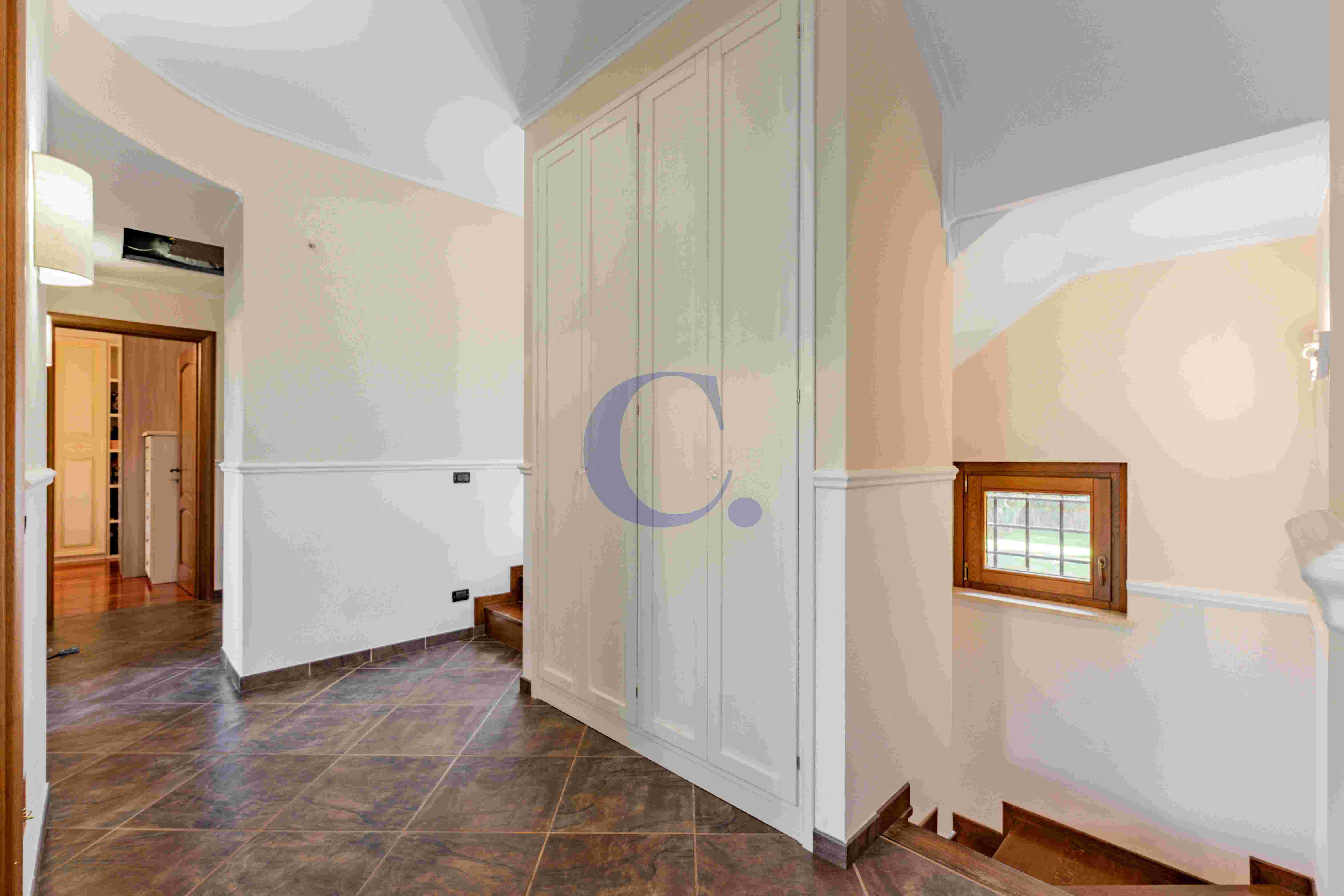Villa Indipendente Con Ampio Giardino, Box Doppio E Dependance - Immagine 28