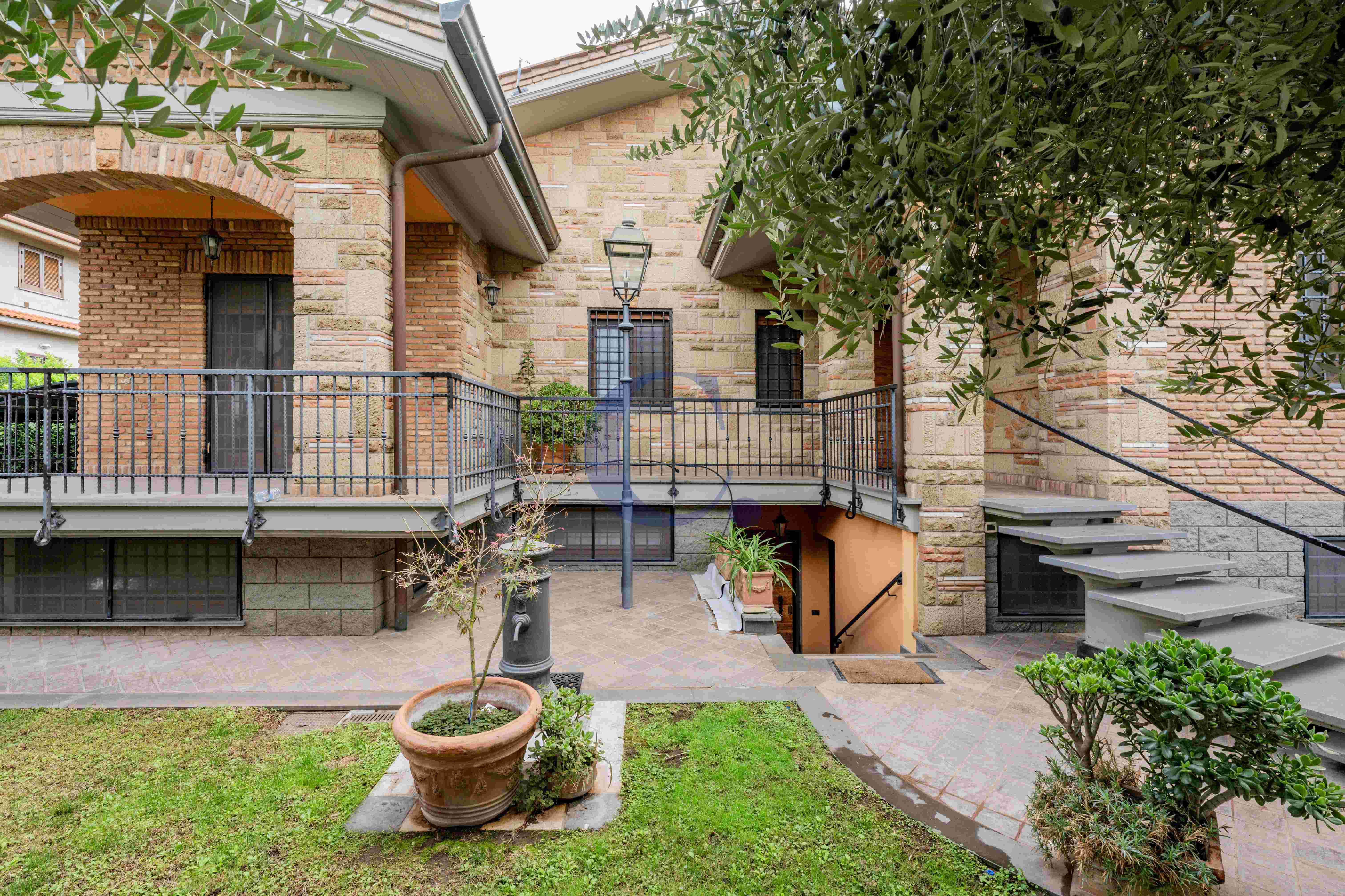 Villa Indipendente Con Ampio Giardino, Box Doppio E Dependance - Immagine 77