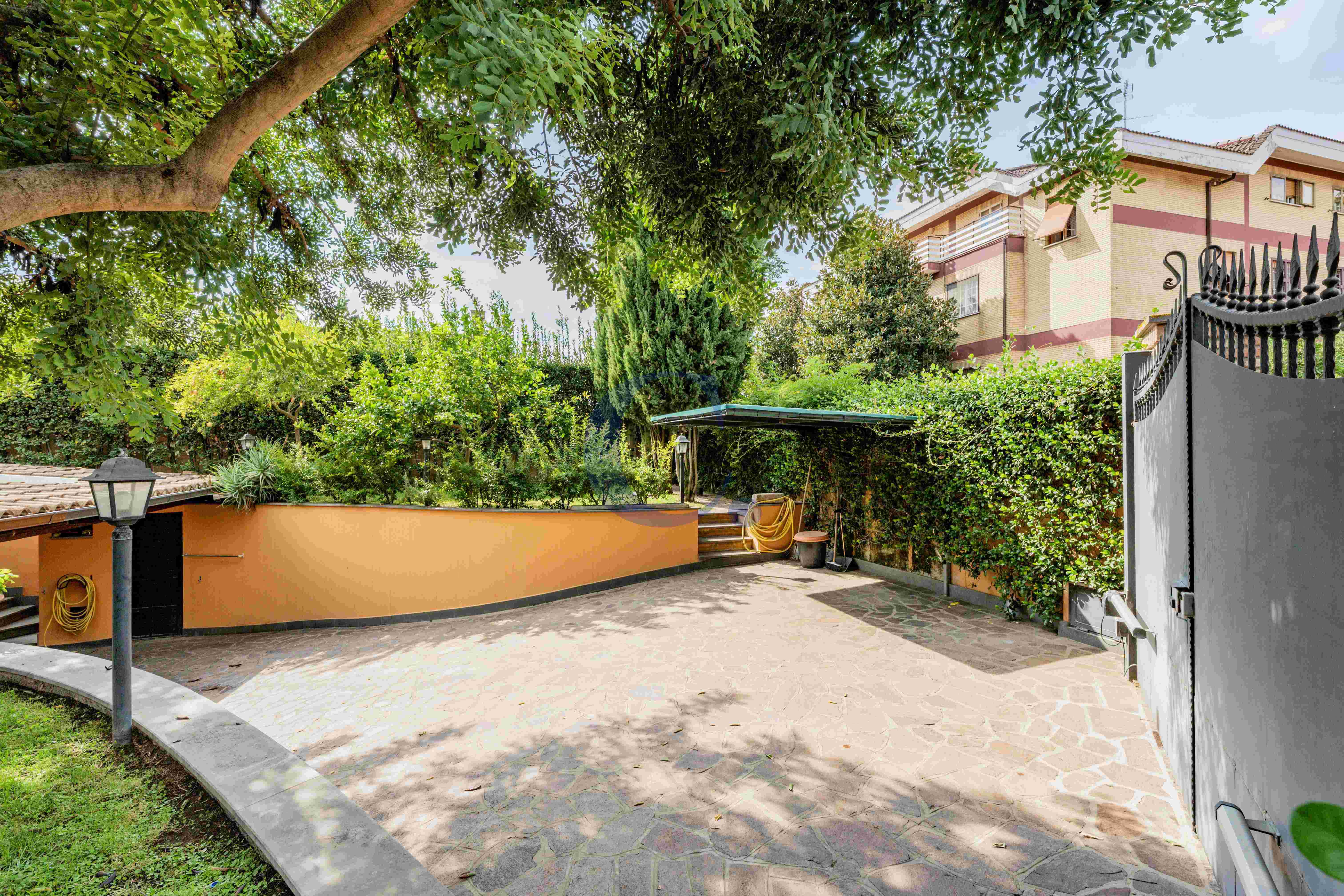 Villa Indipendente Con Ampio Giardino, Box Doppio E Dependance - Immagine 65