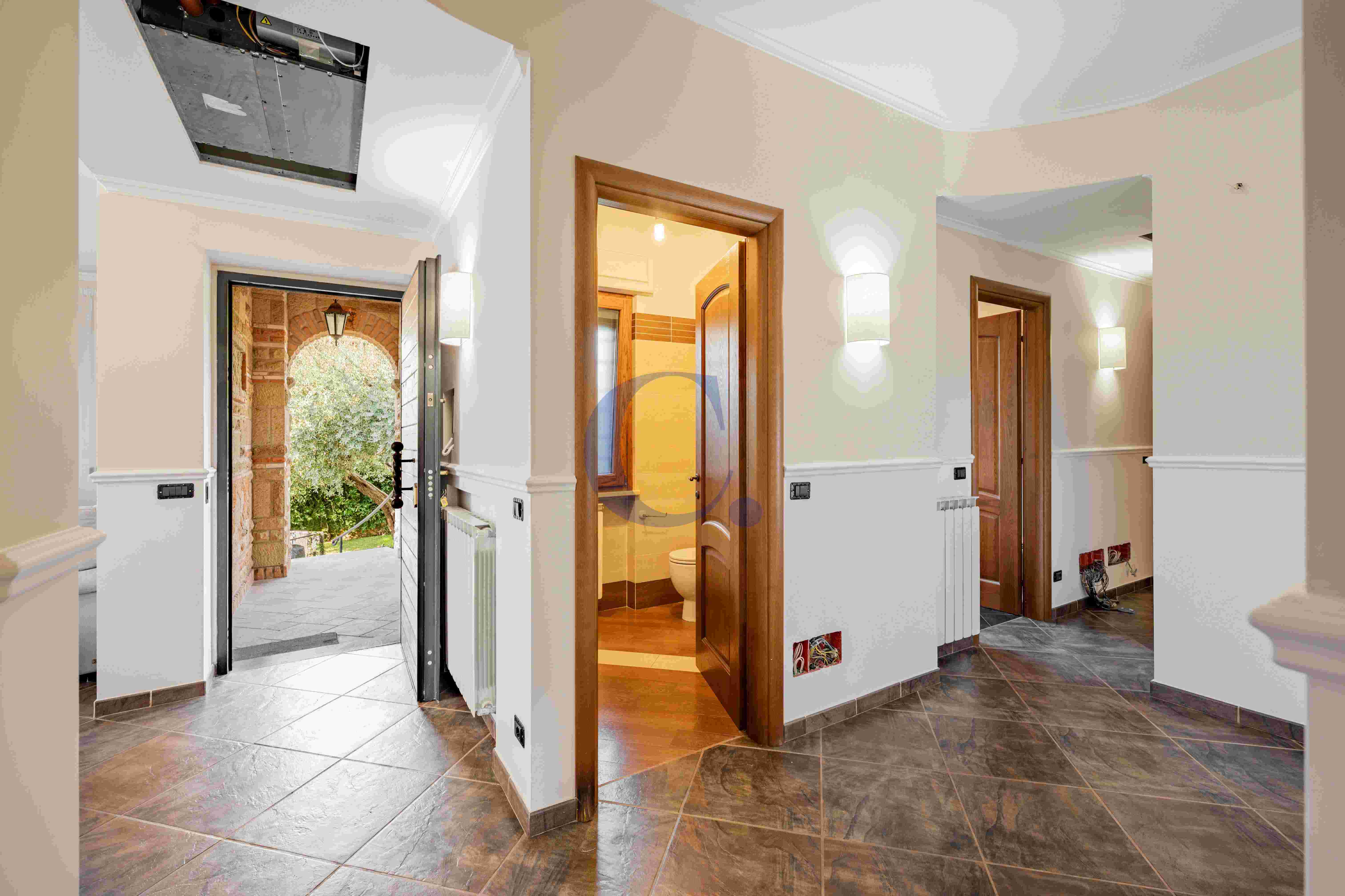 Villa Indipendente Con Ampio Giardino, Box Doppio E Dependance - Immagine 29