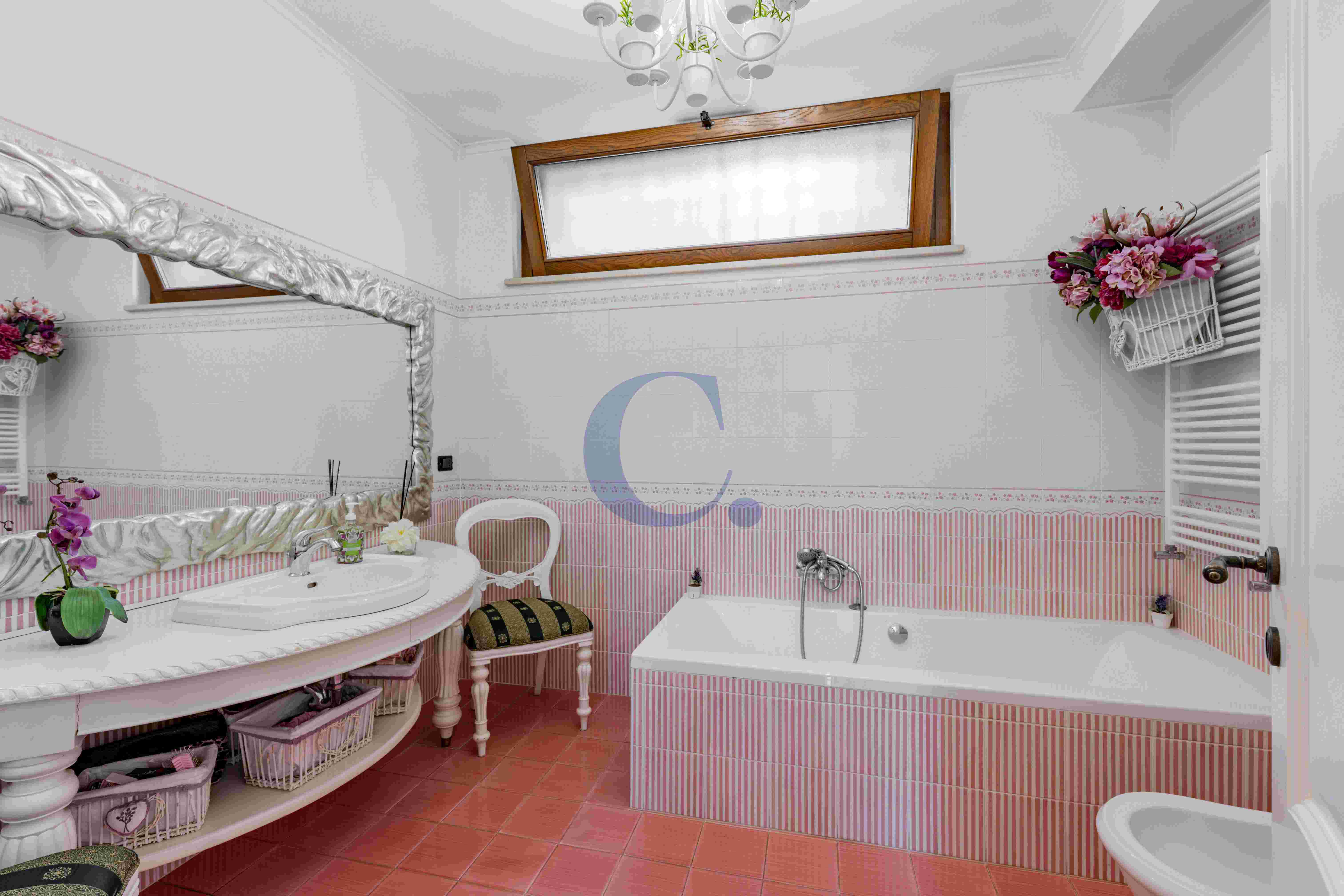 Villa Indipendente Con Ampio Giardino, Box Doppio E Dependance - Immagine 26
