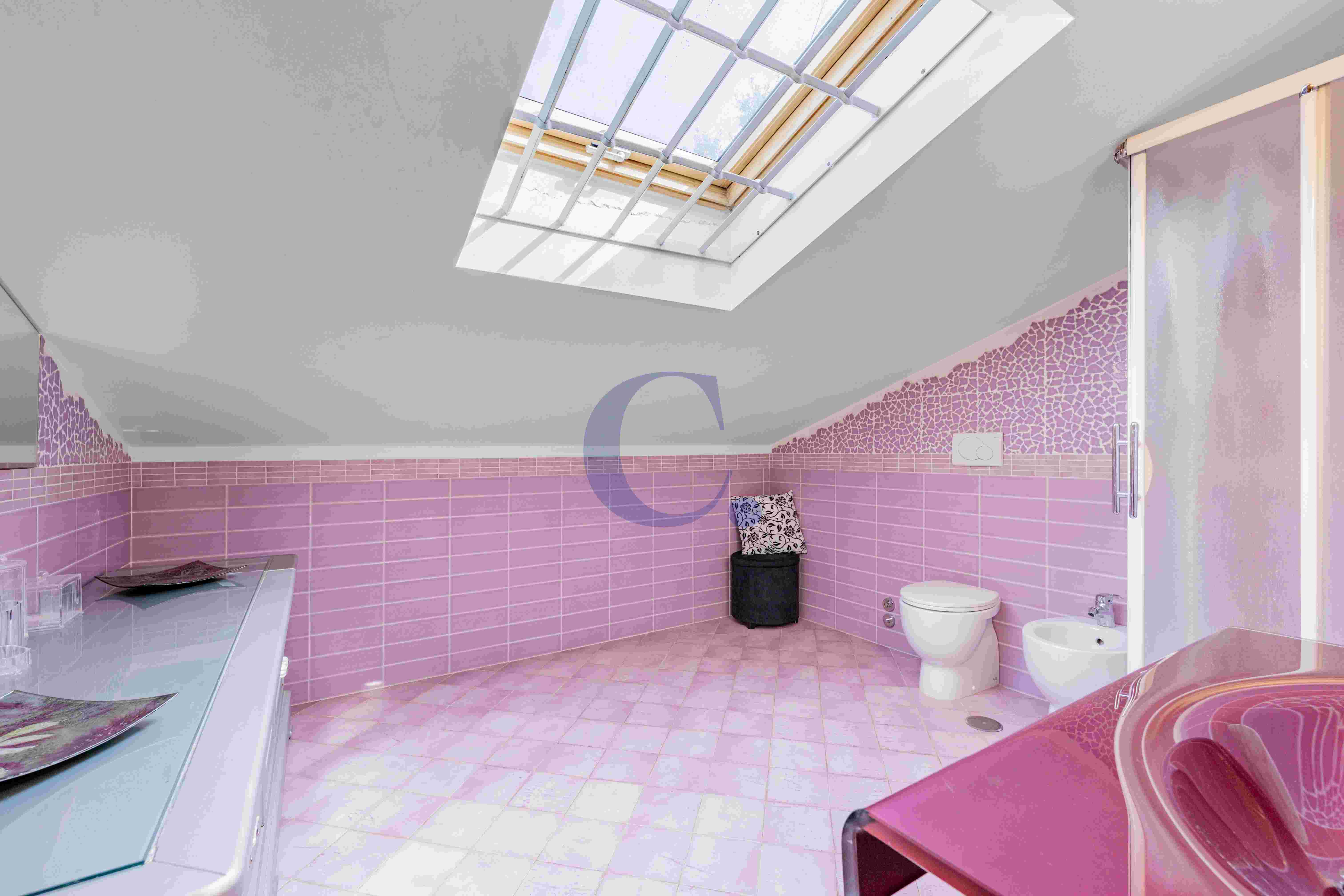 Villa Indipendente Con Ampio Giardino, Box Doppio E Dependance - Immagine 58