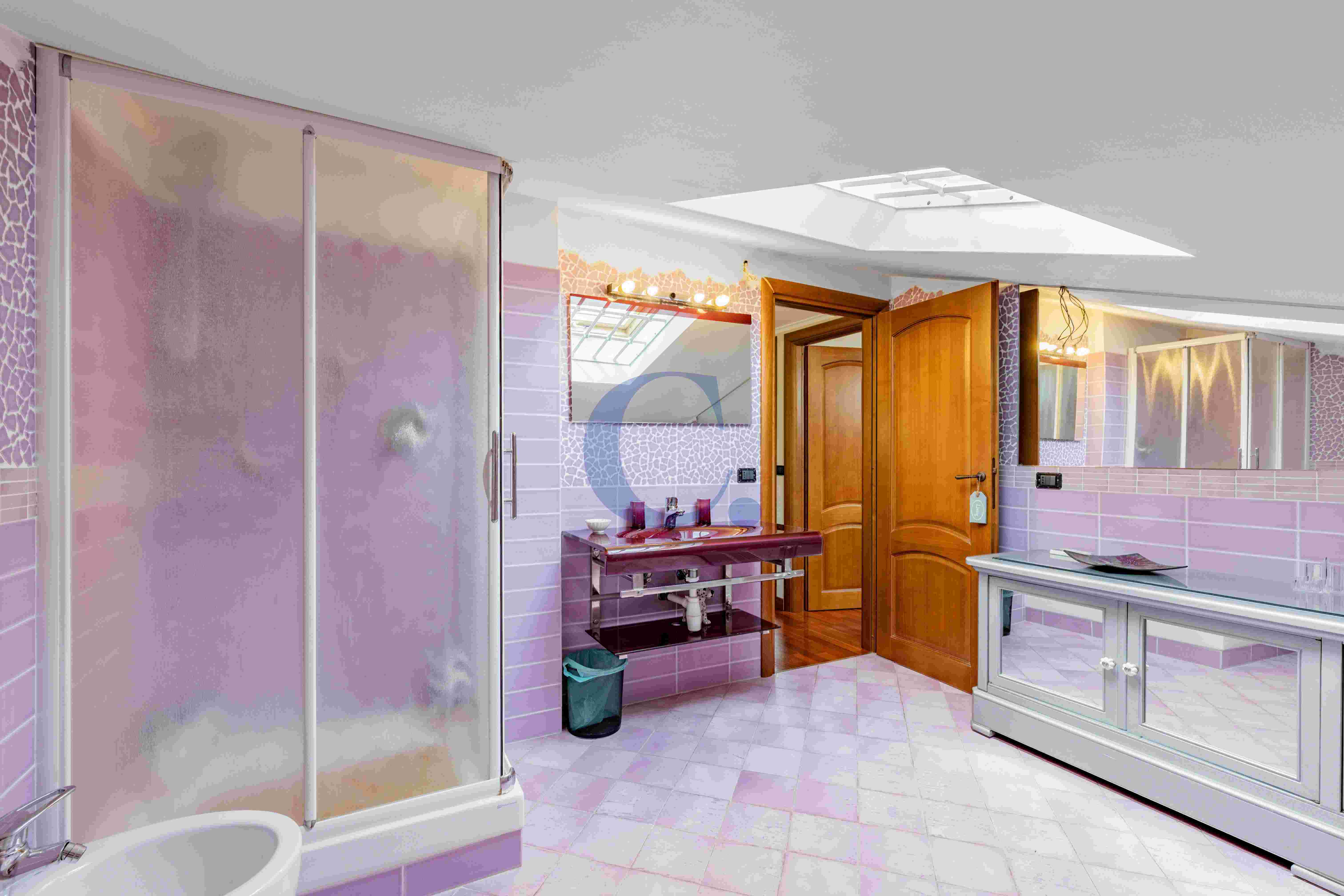 Villa Indipendente Con Ampio Giardino, Box Doppio E Dependance - Immagine 59