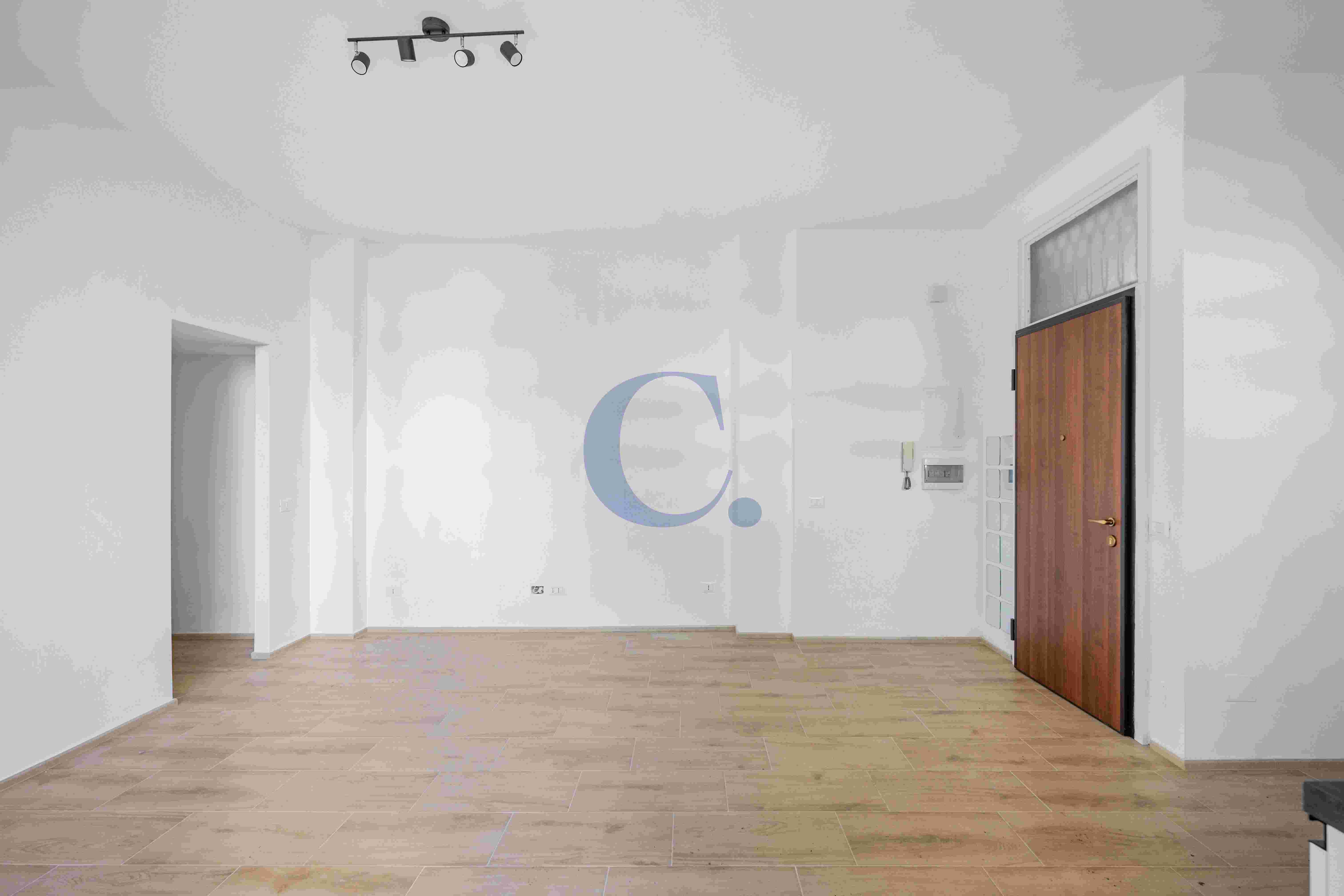 Bilocale Completamente Ristrutturato Zona Cassia - Immagine 2
