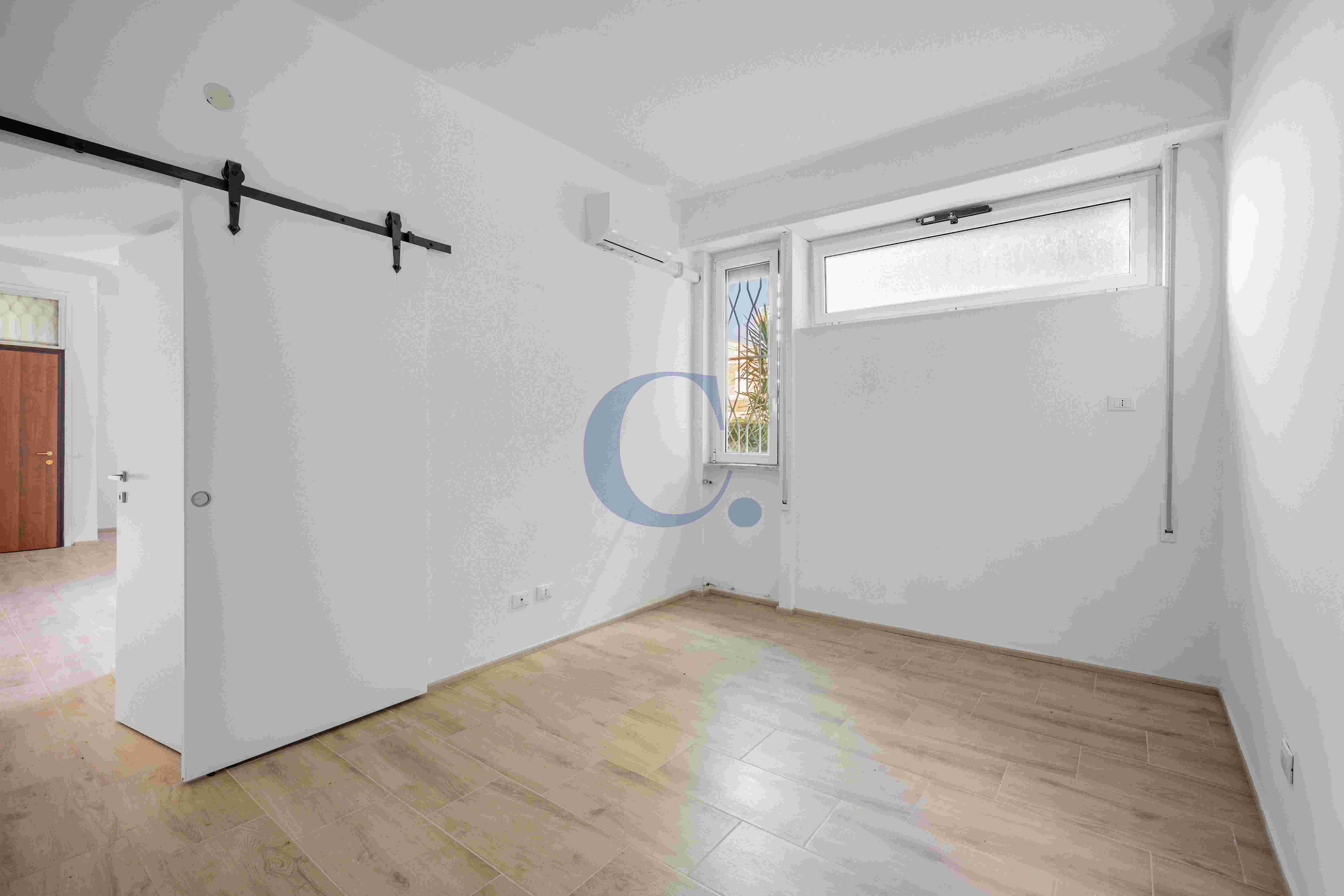 Bilocale Completamente Ristrutturato Zona Cassia - Immagine 20