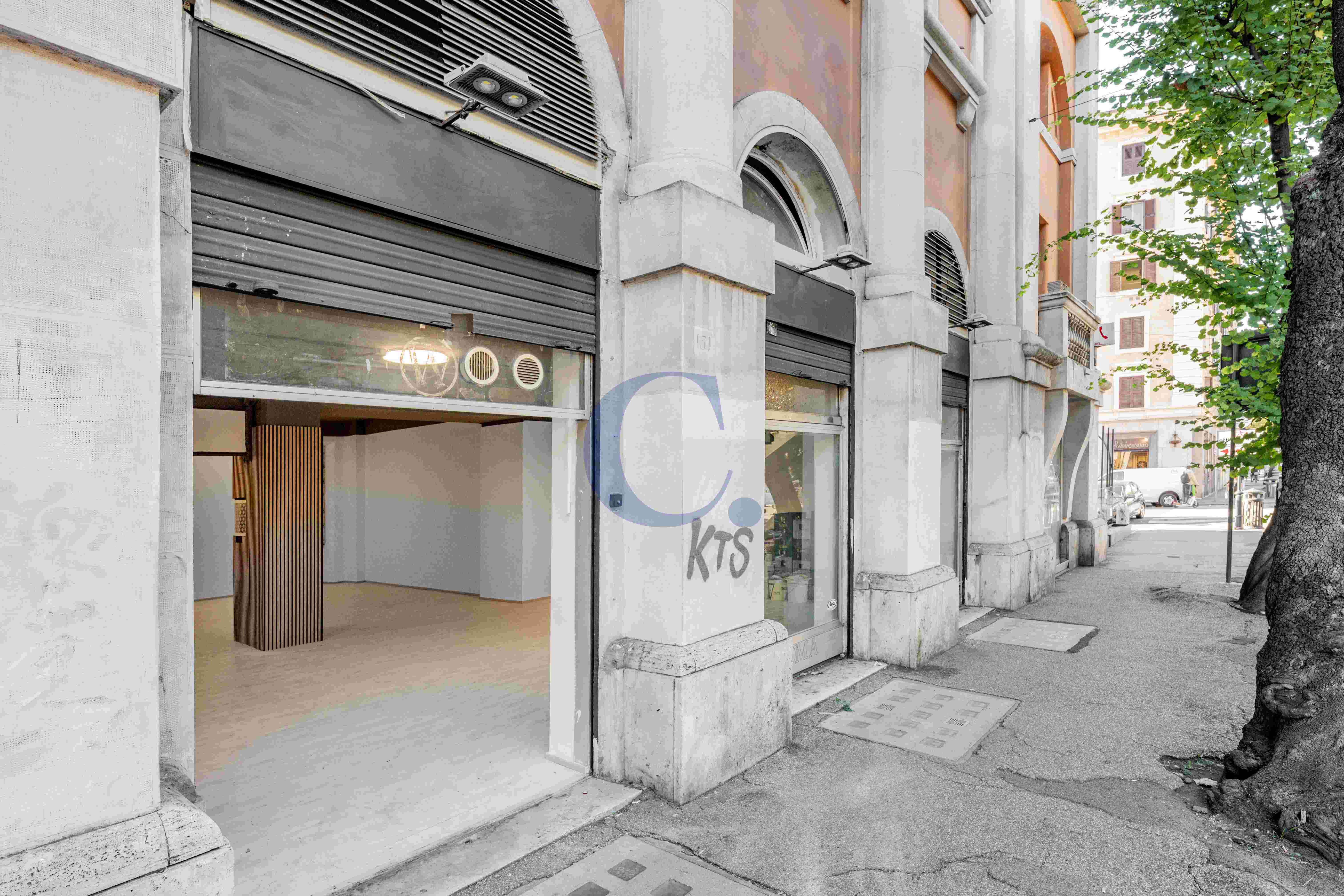 Locale Commerciale Zona Testaccio