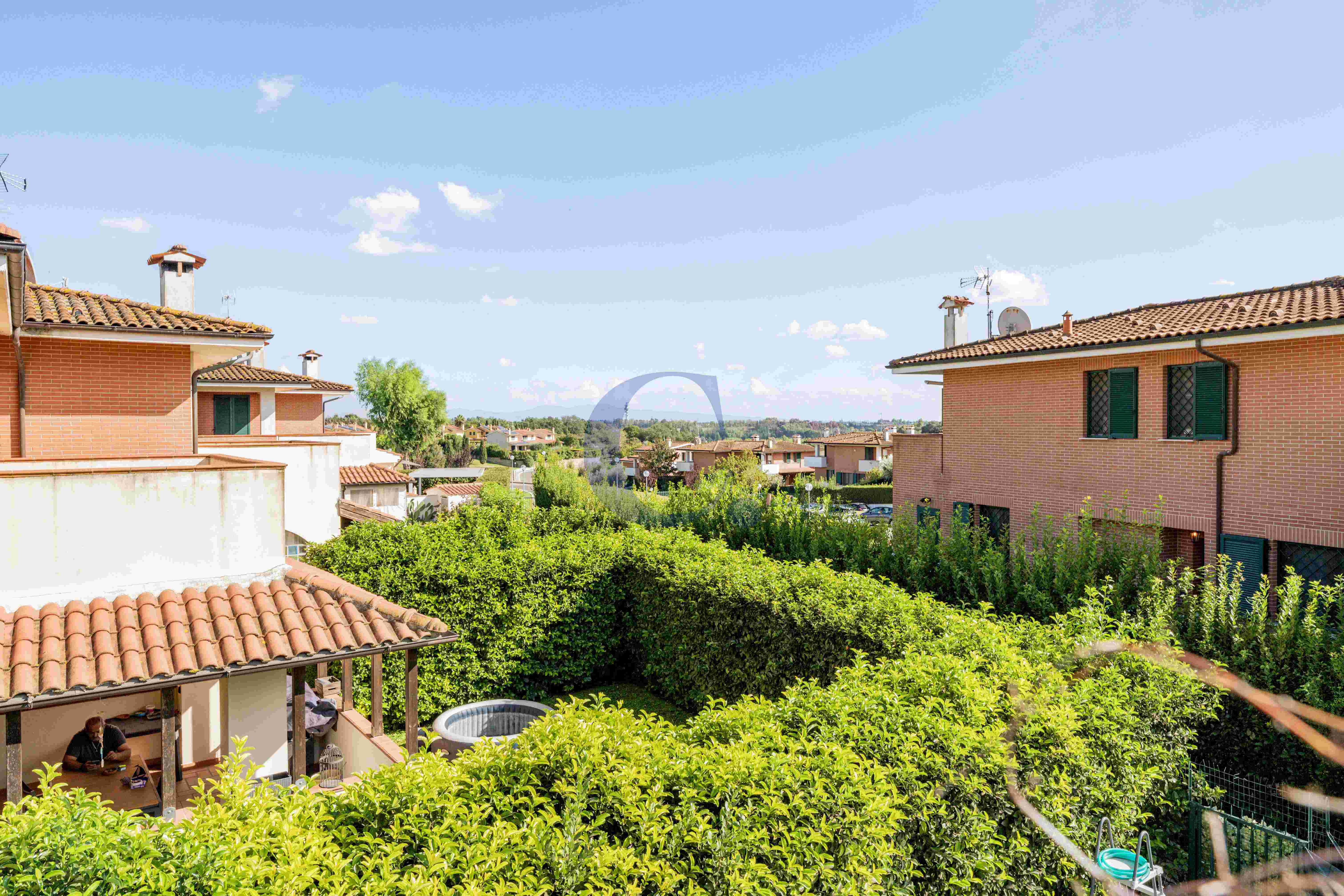 Villa A Schiera Ristrutturata Con Giardino Privato Di 350 Mq In Comprensorio Riservato - Immagine 45
