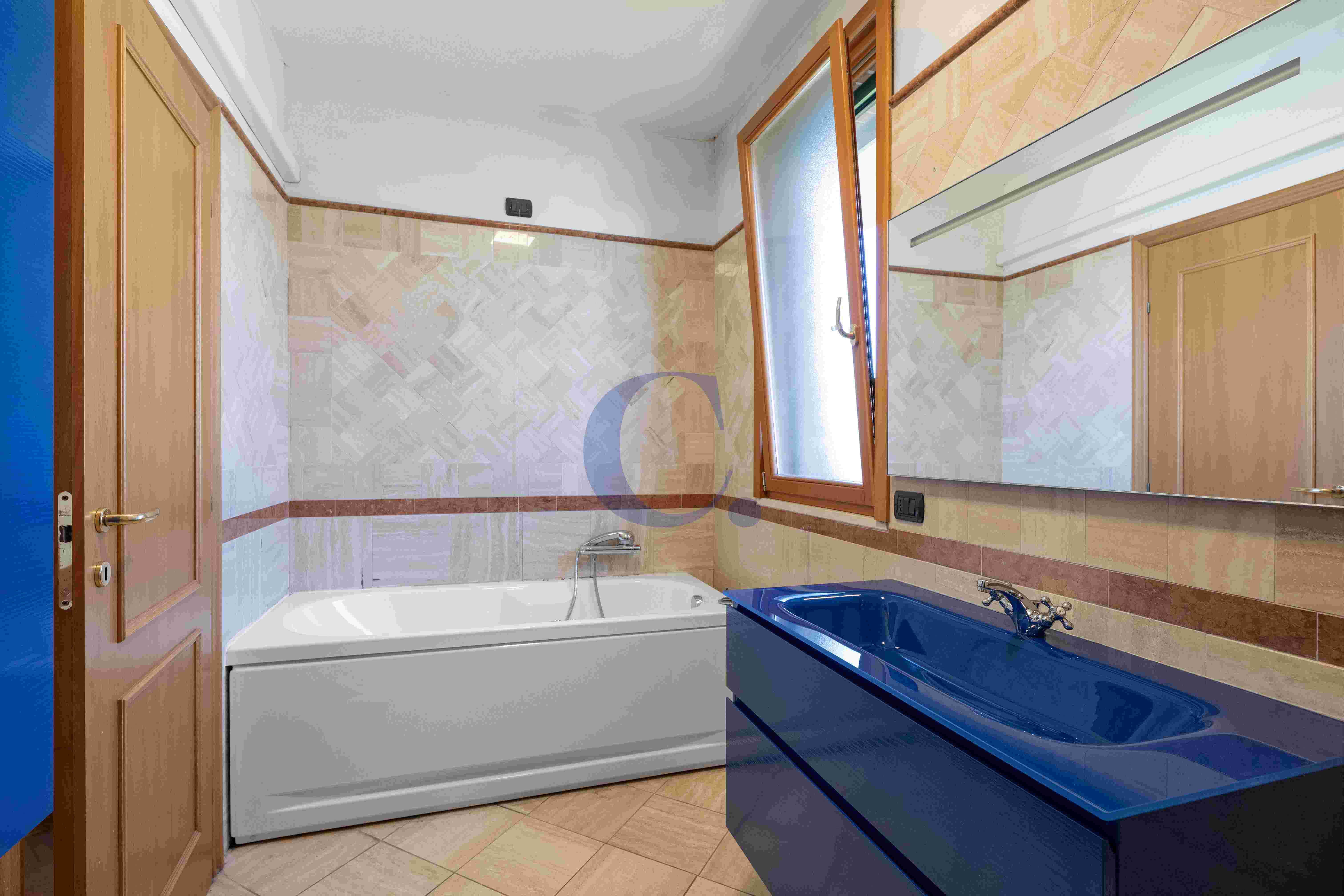 Villa A Schiera Ristrutturata Con Giardino Privato Di 350 Mq In Comprensorio Riservato - Immagine 35