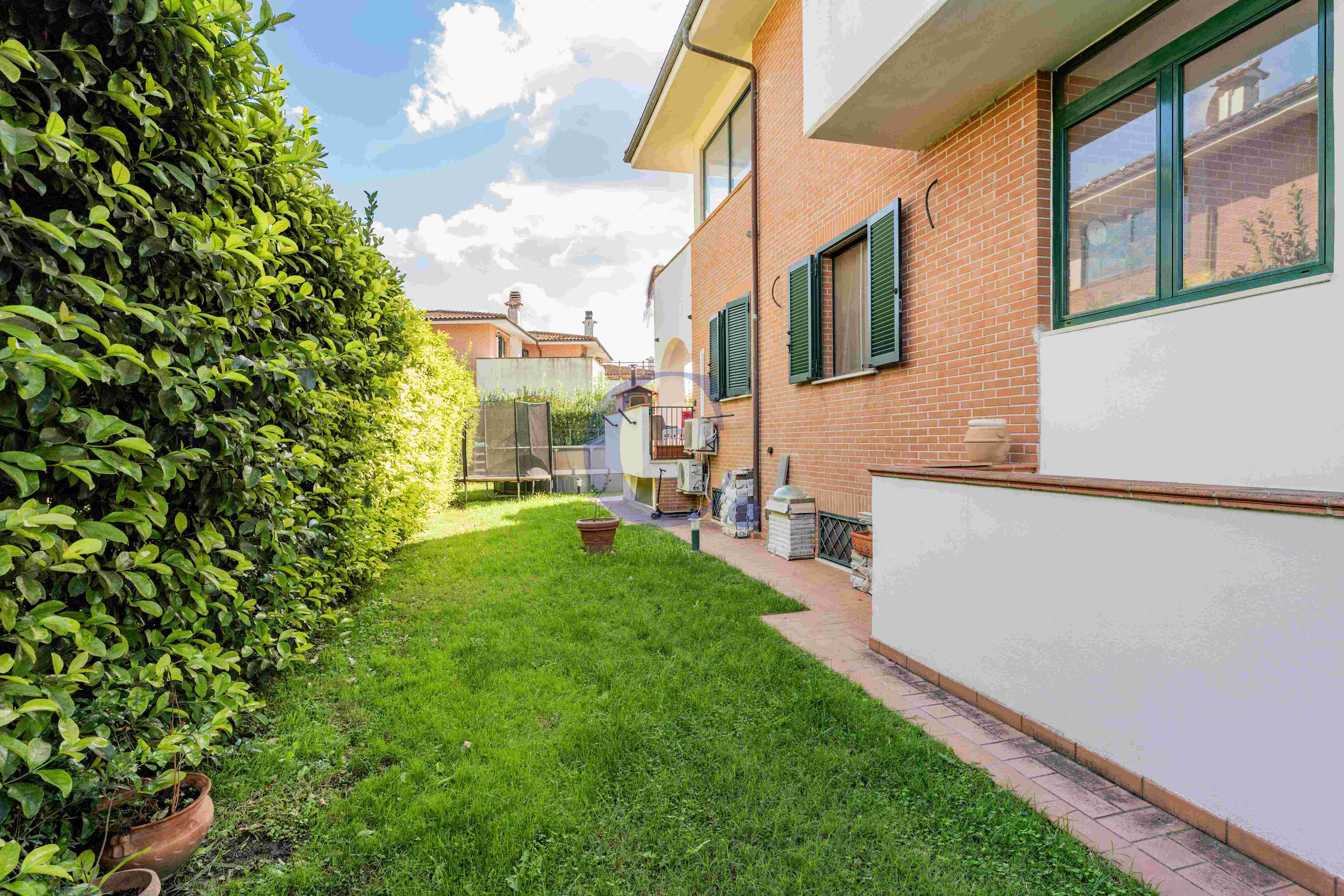 Villa A Schiera Ristrutturata Con Giardino Privato Di 350 Mq In Comprensorio Riservato - Immagine 68