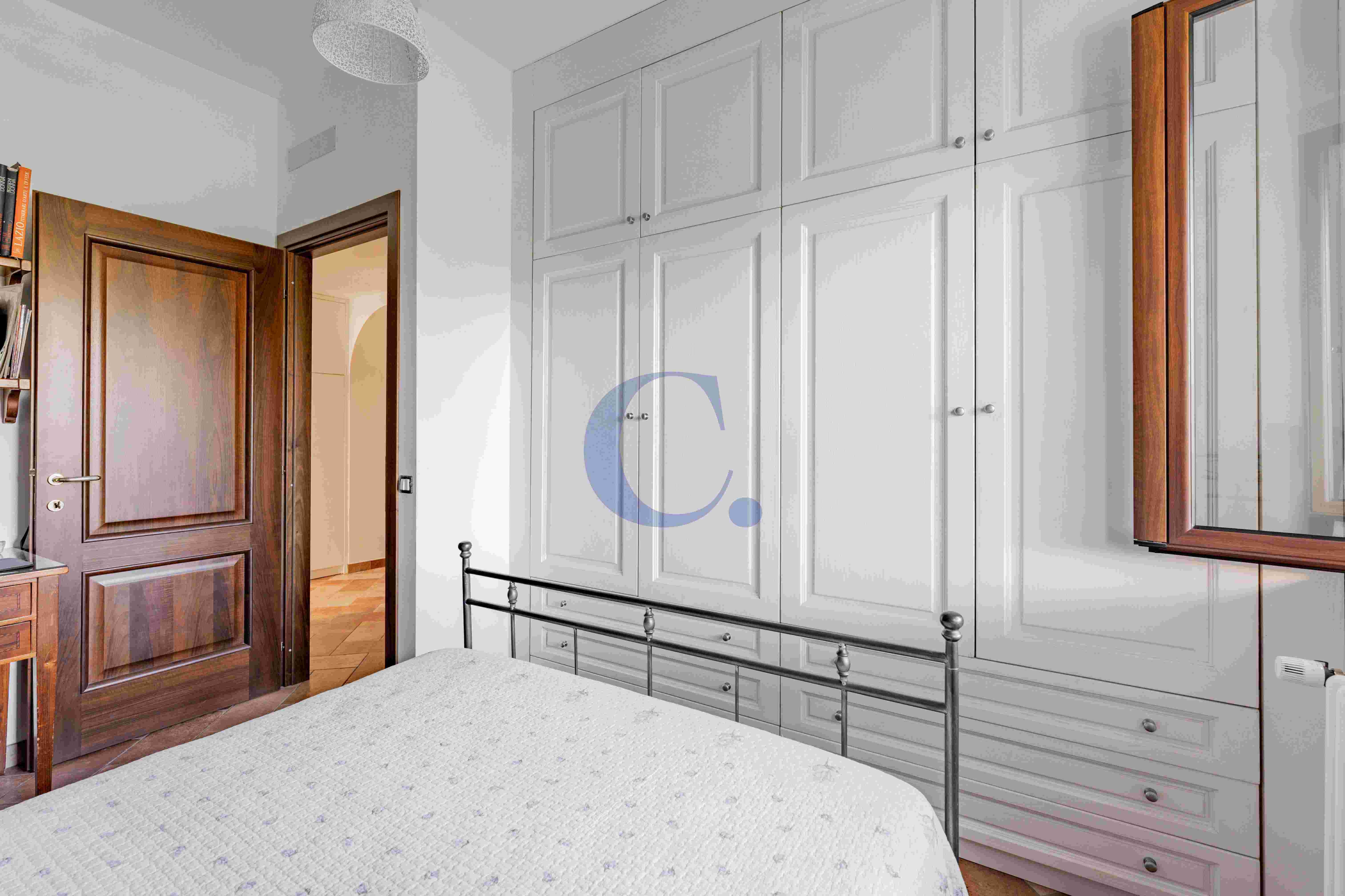 Villa Con Ampio Giardino Privato, Spazi Generosi E Comodi Posti Auto - Immagine 25