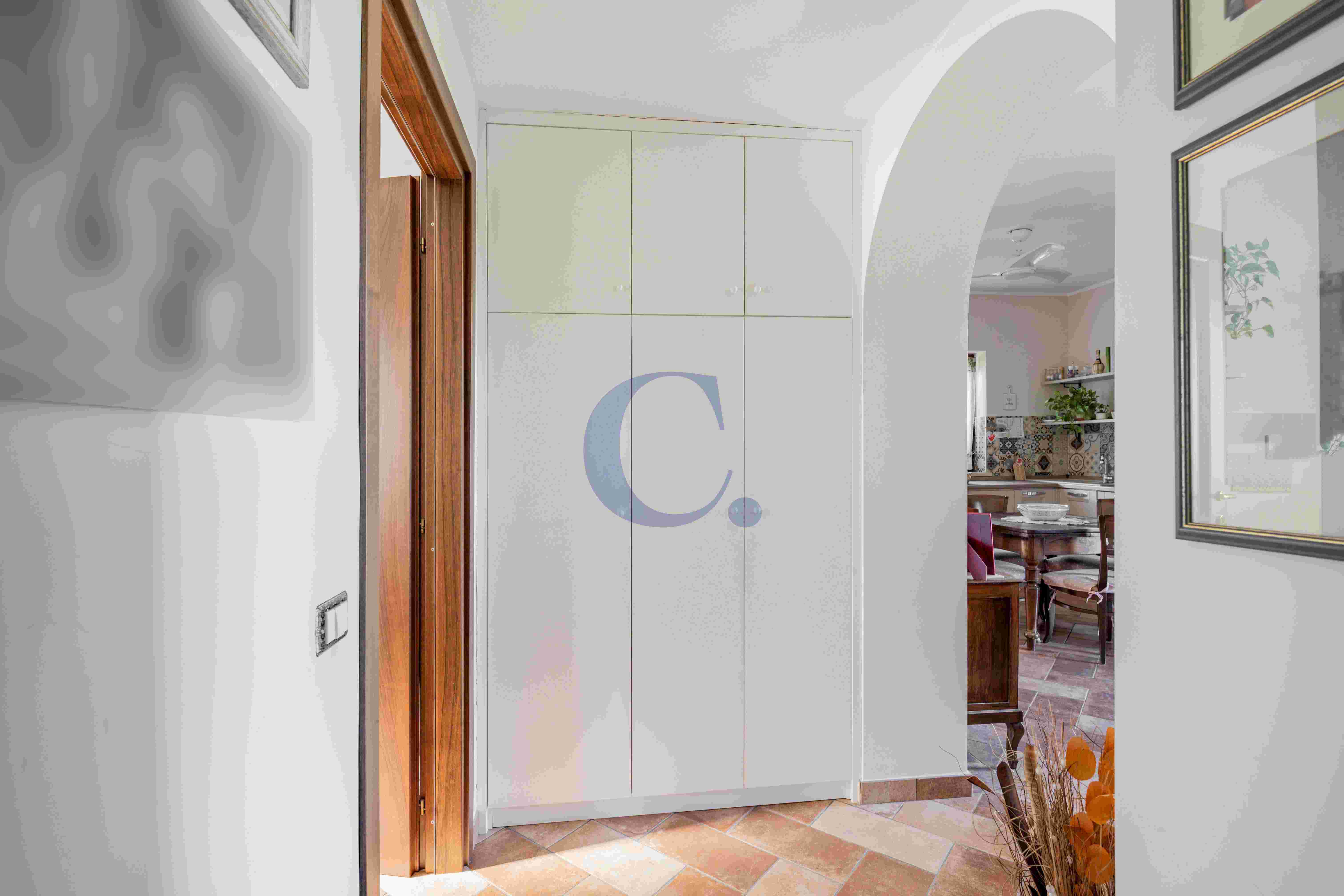 Villa Con Ampio Giardino Privato, Spazi Generosi E Comodi Posti Auto - Immagine 20