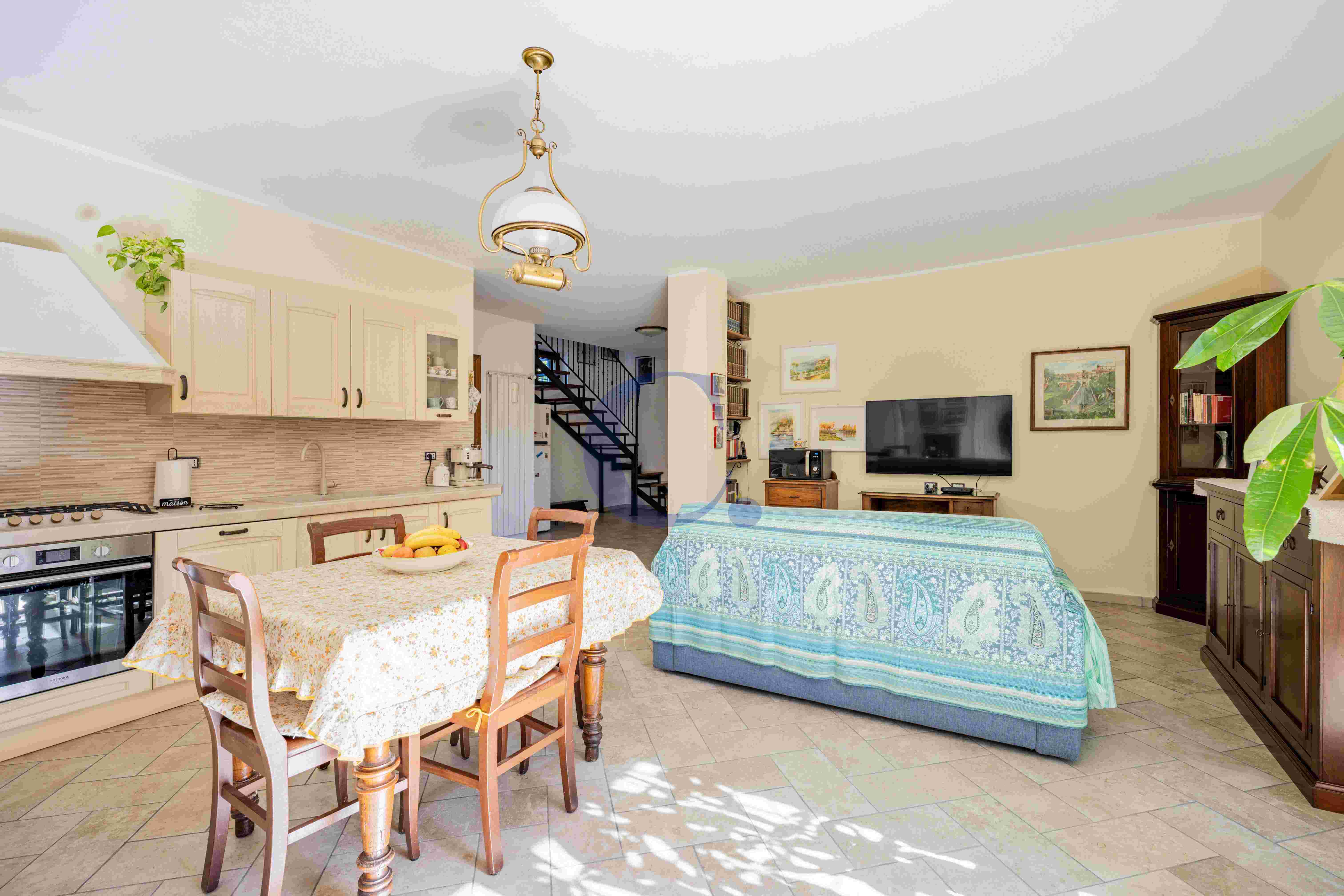 Villa Con Ampio Giardino Privato, Spazi Generosi E Comodi Posti Auto - Immagine 40