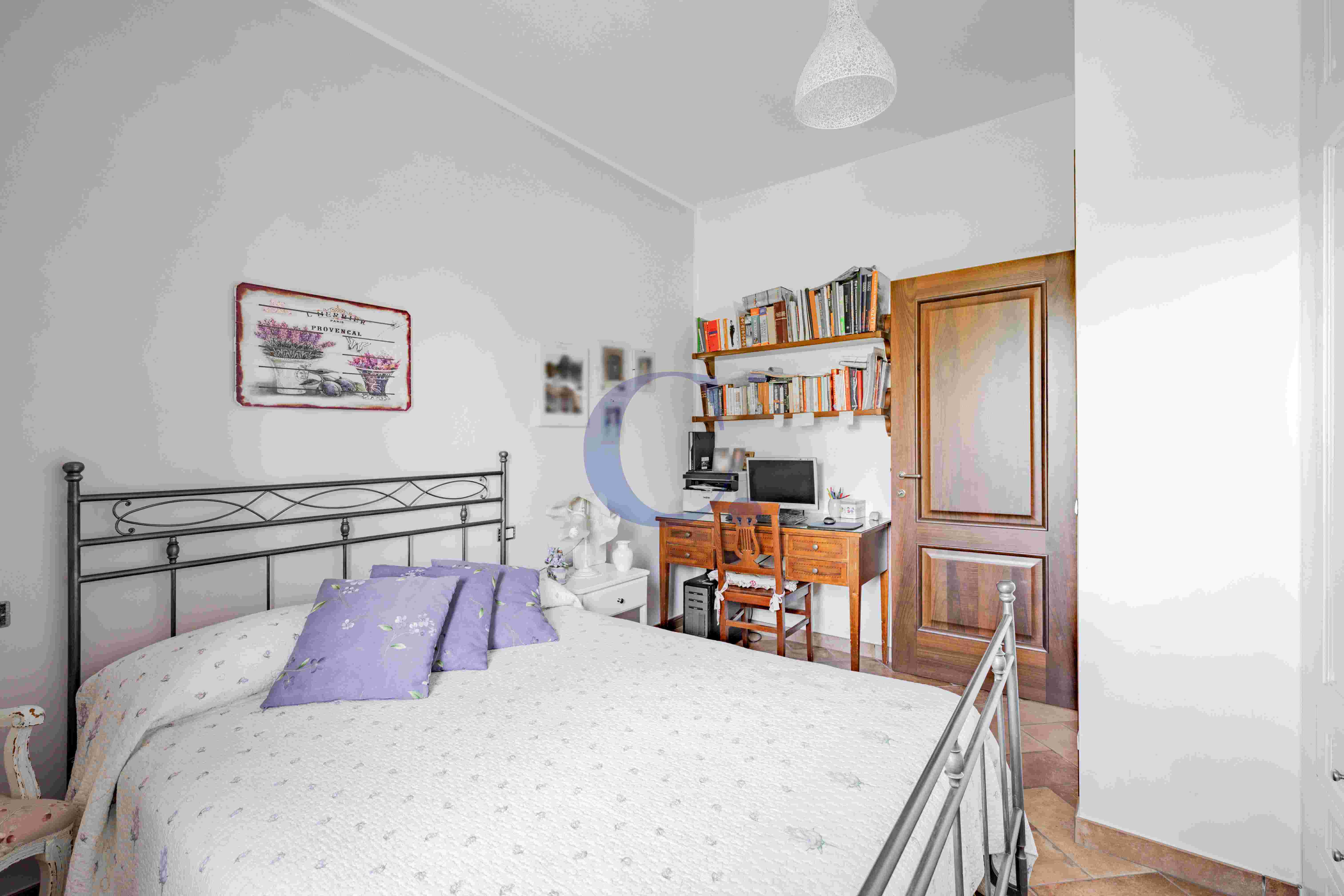 Villa Con Ampio Giardino Privato, Spazi Generosi E Comodi Posti Auto - Immagine 24