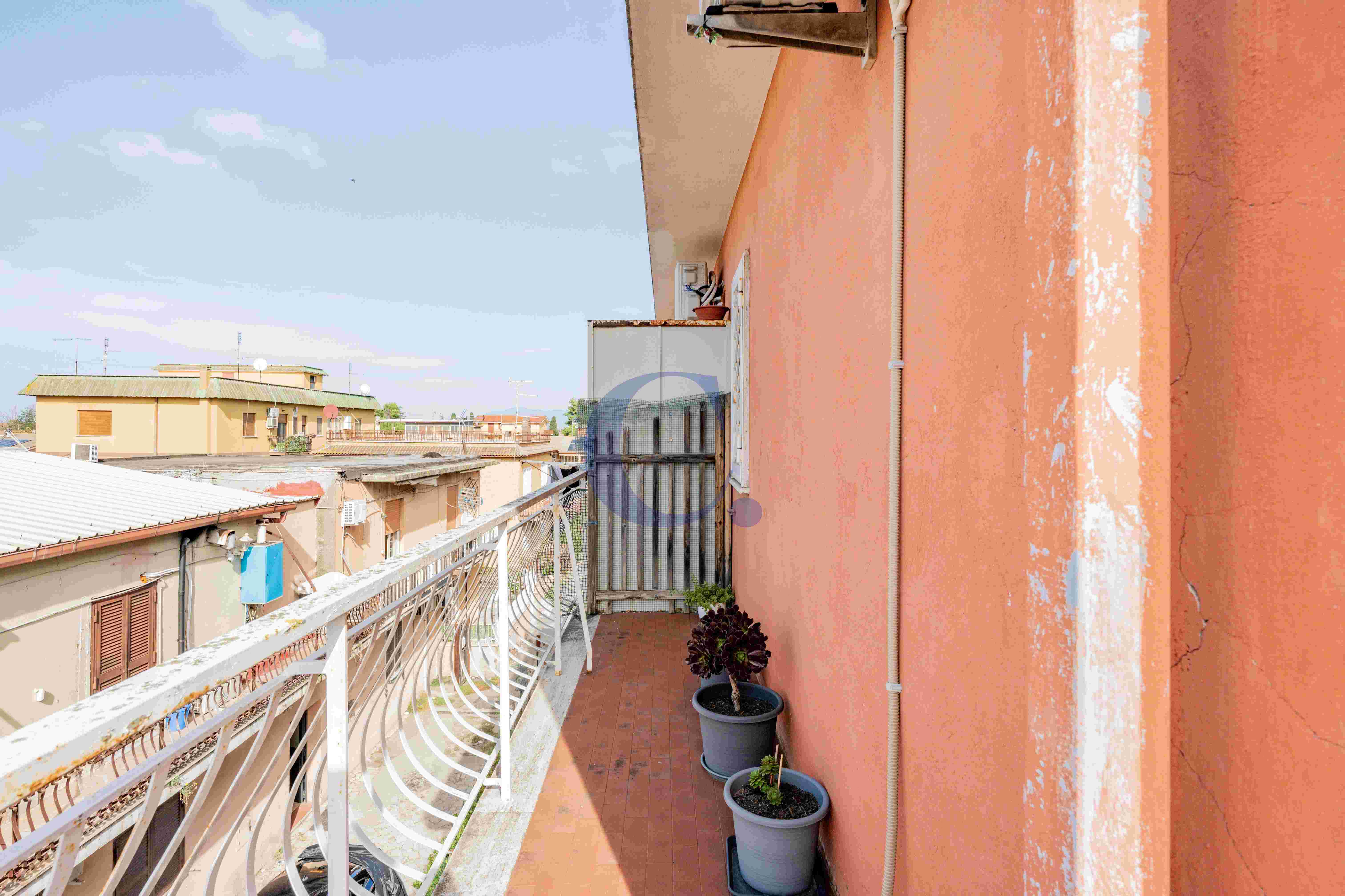Luminoso Trilocale All'ultimo Piano Con Balcone Angolare - Immagine 44